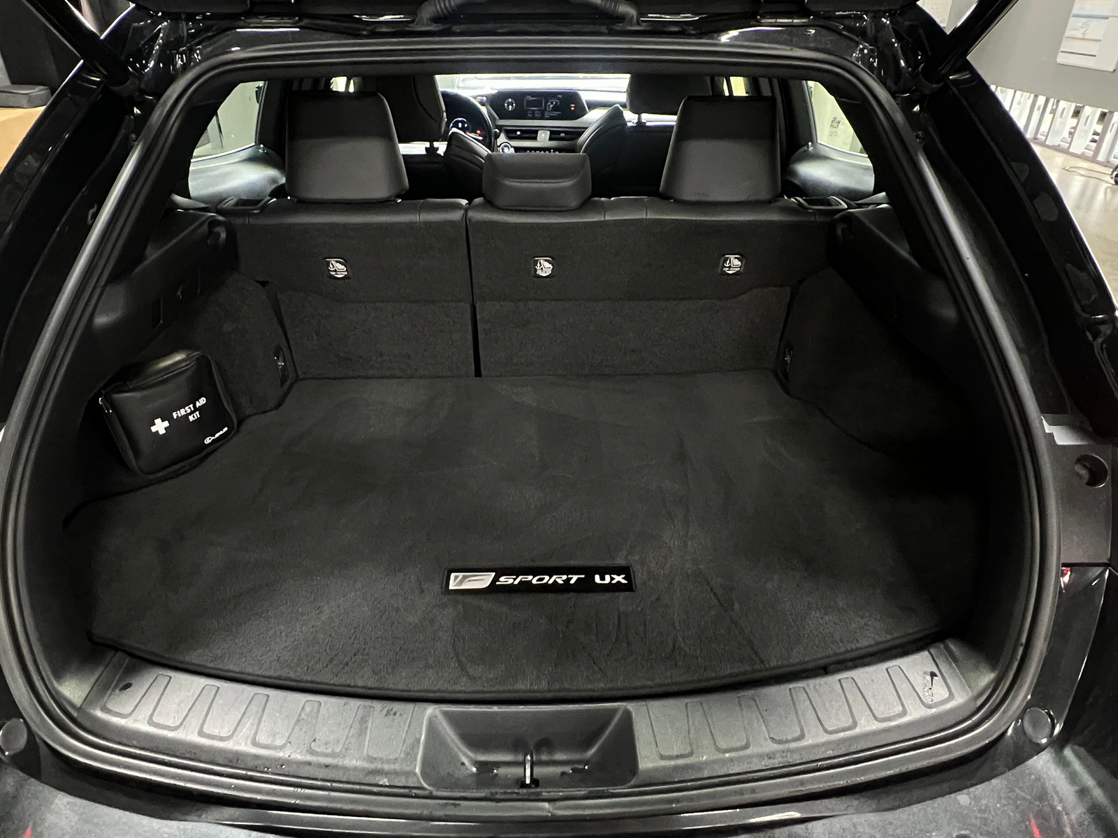 Thumbnail: 2021 Lexus UX - 6