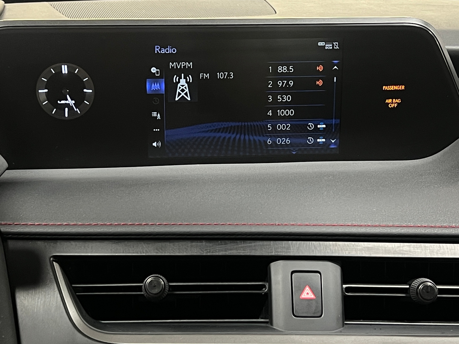 Thumbnail: 2021 Lexus UX - 3