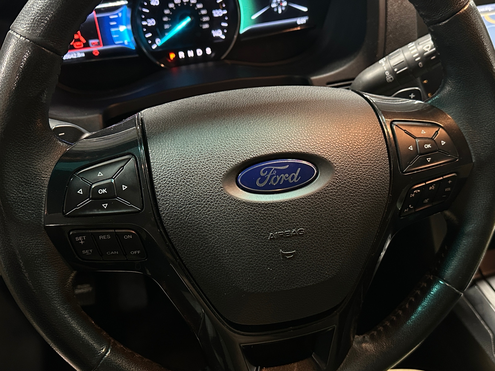 Thumbnail: 2016 Ford Explorer - 5