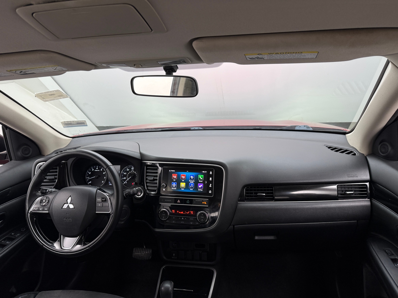 Thumbnail: 2019 Mitsubishi Outlander - 3