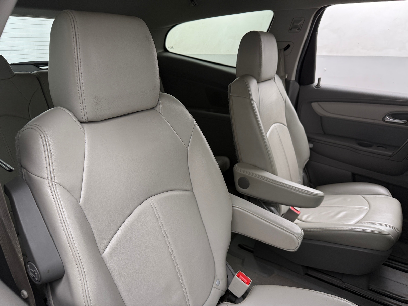 Thumbnail: 2017 Chevrolet Traverse - 6