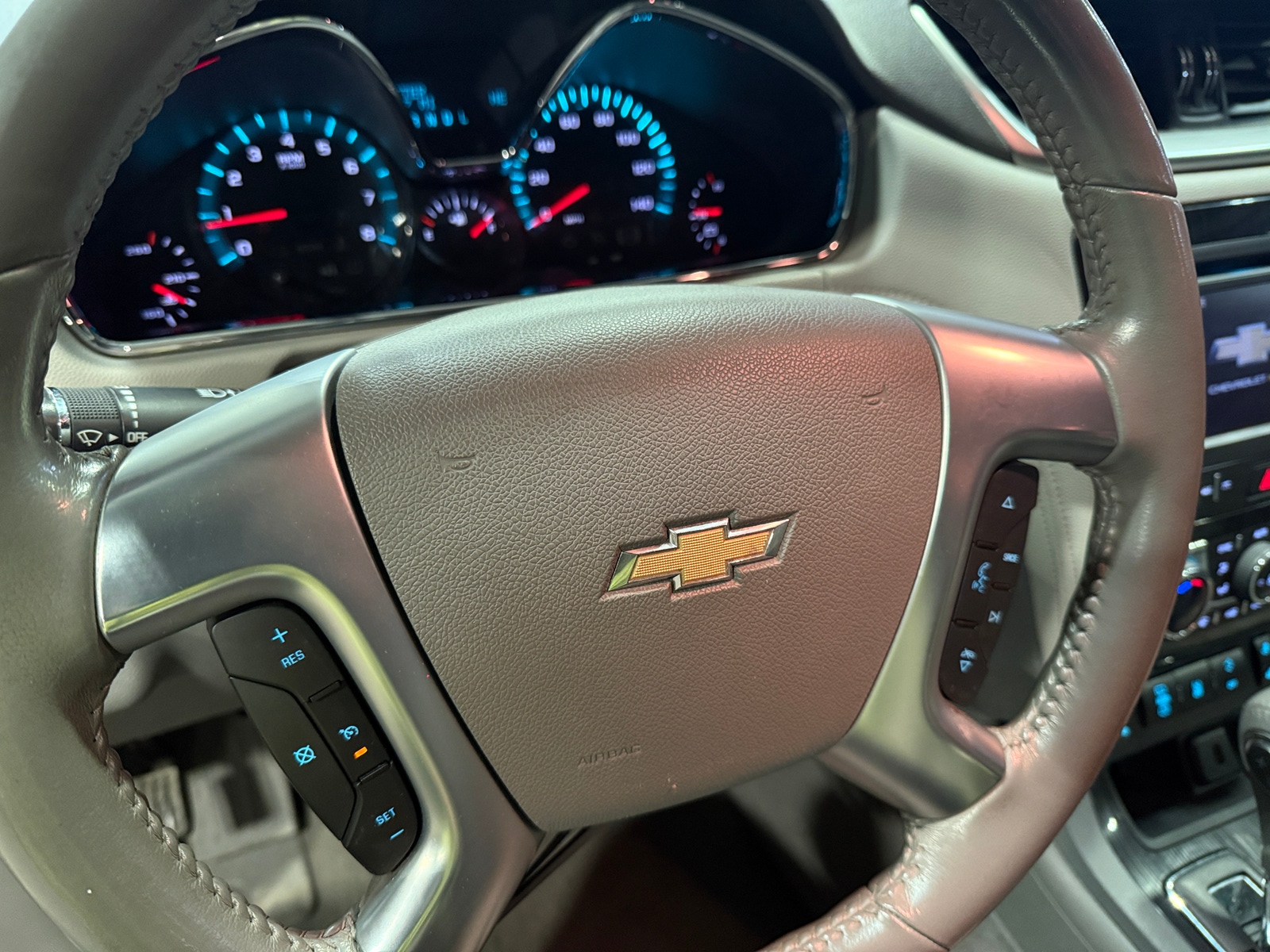 Thumbnail: 2017 Chevrolet Traverse - 5