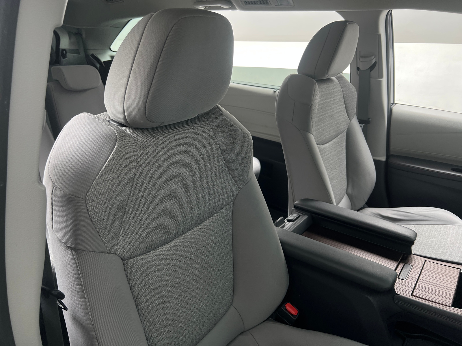 Thumbnail: 2021 Toyota Sienna - 2