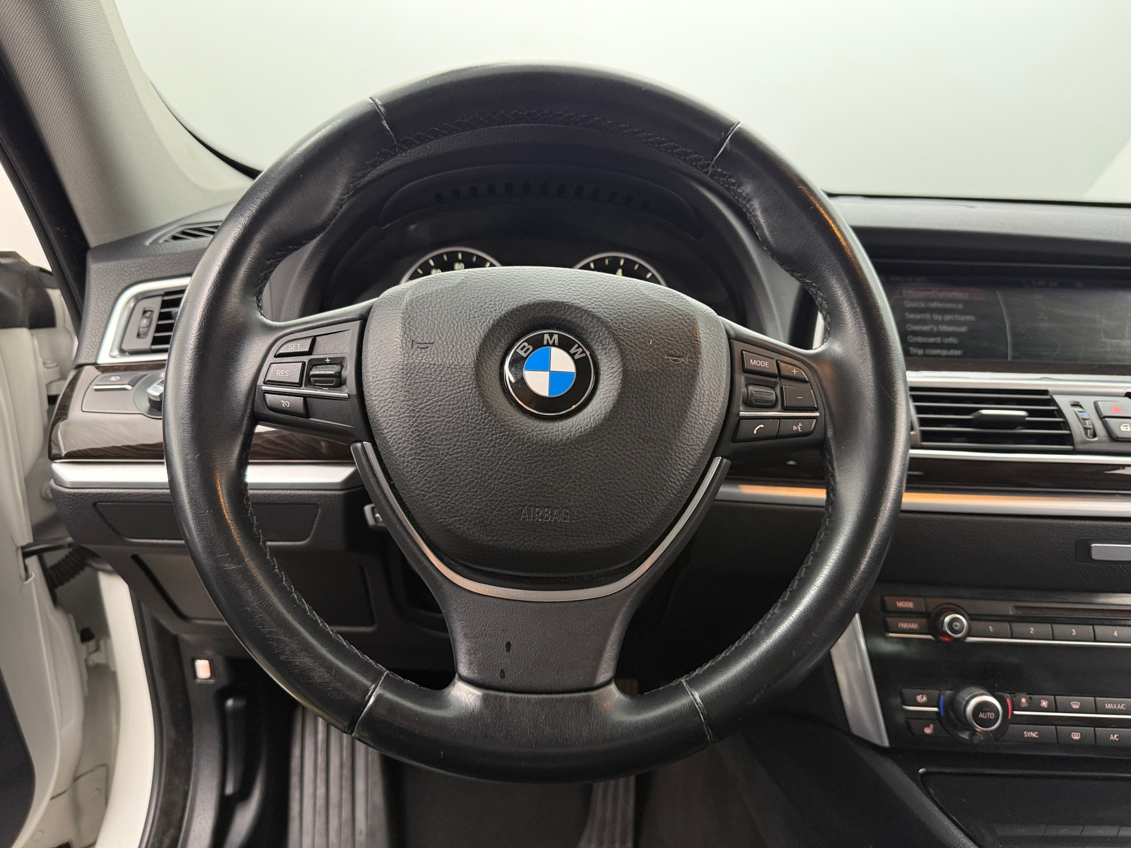 Thumbnail: 2015 BMW 5 Series - 4