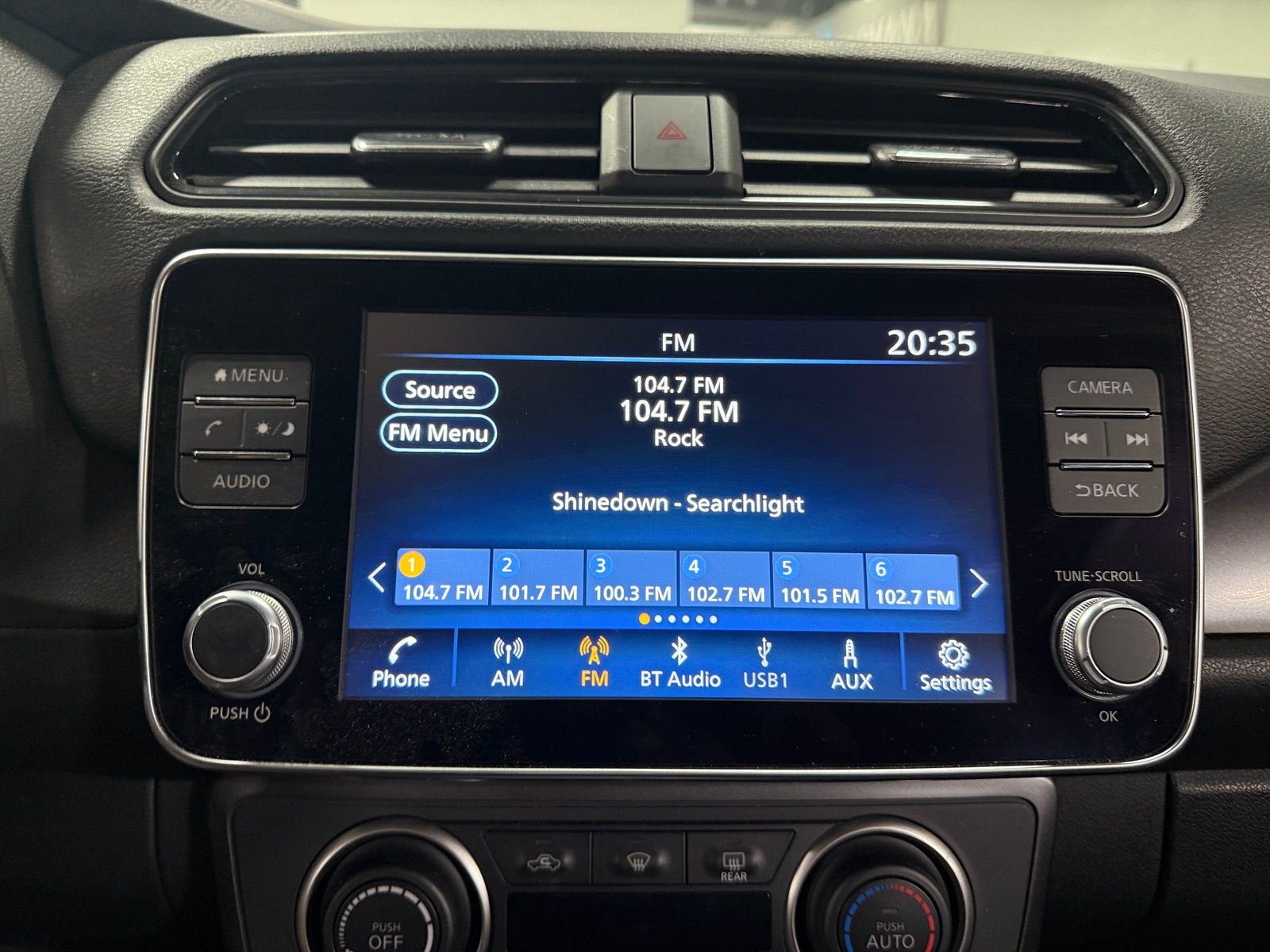 Thumbnail: 2023 Nissan Leaf - 4