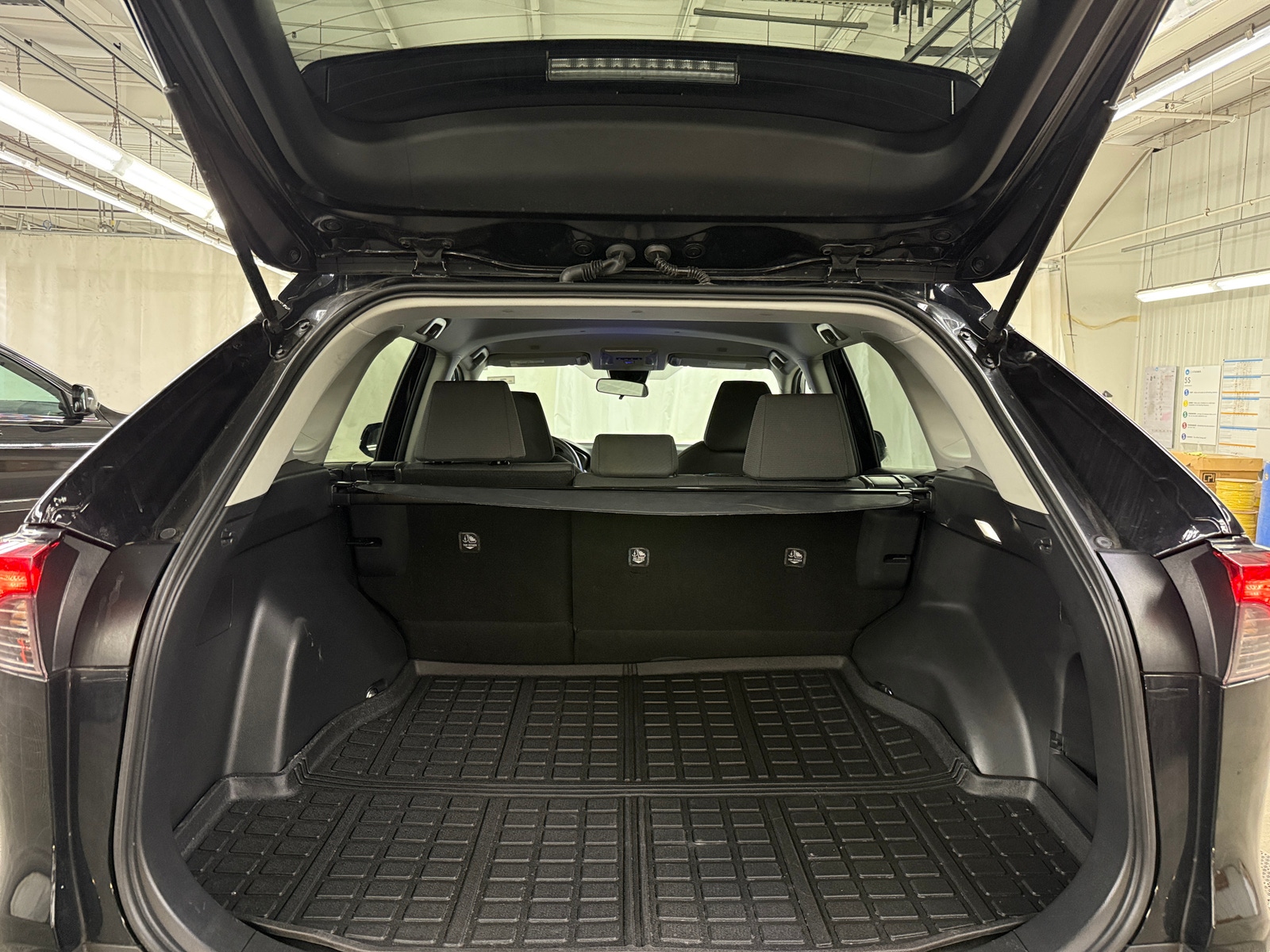 Thumbnail: 2024 Toyota RAV4 - 7