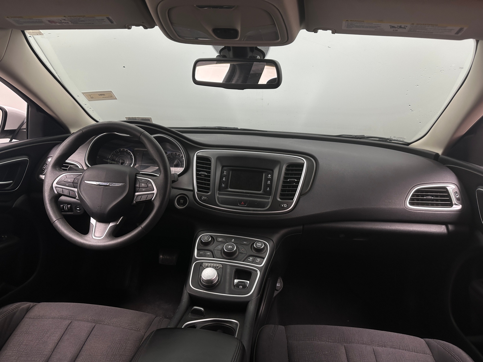 Thumbnail: 2015 Chrysler 200 - 3