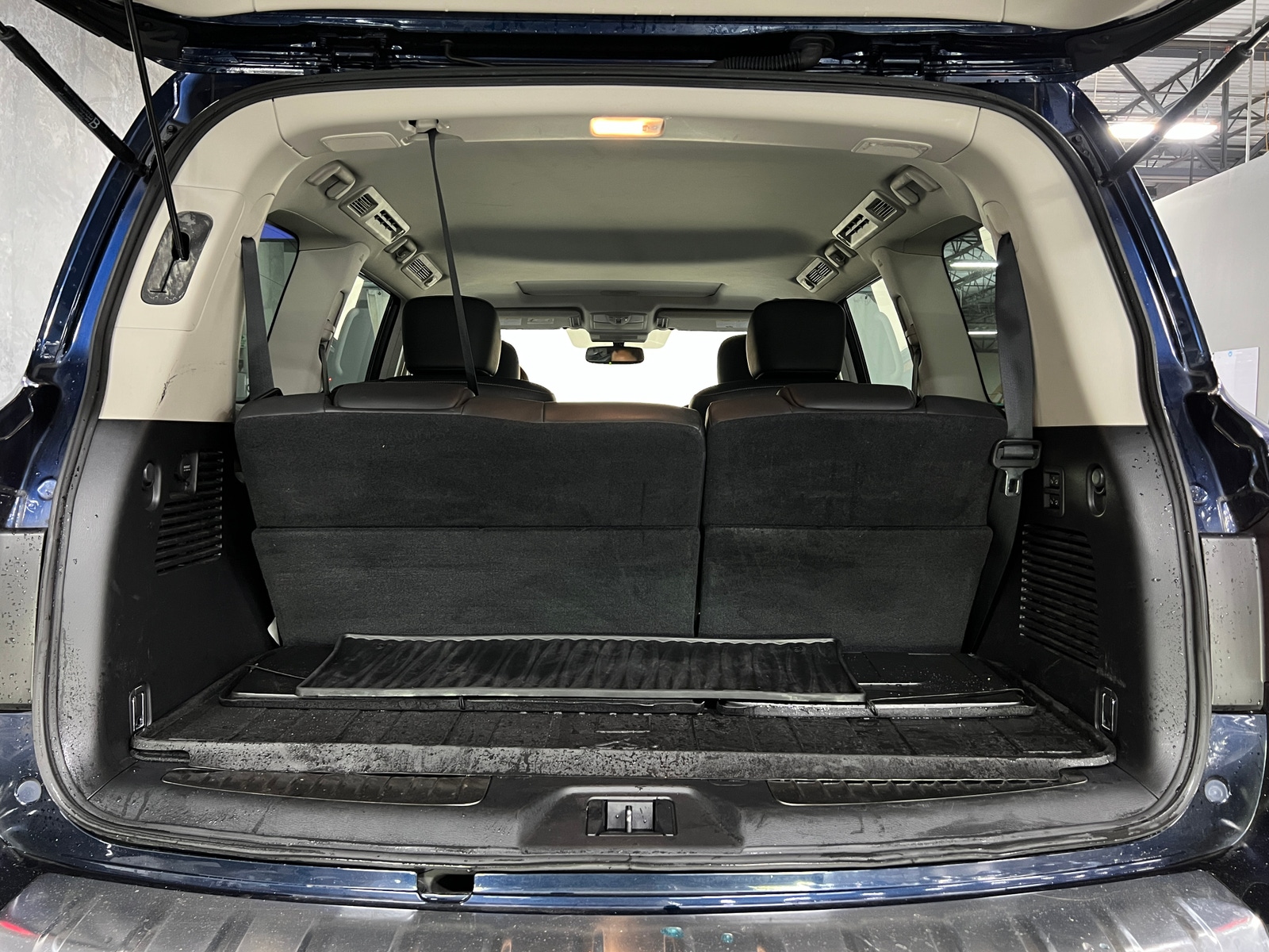 Thumbnail: 2018 INFINITI QX80 - 6