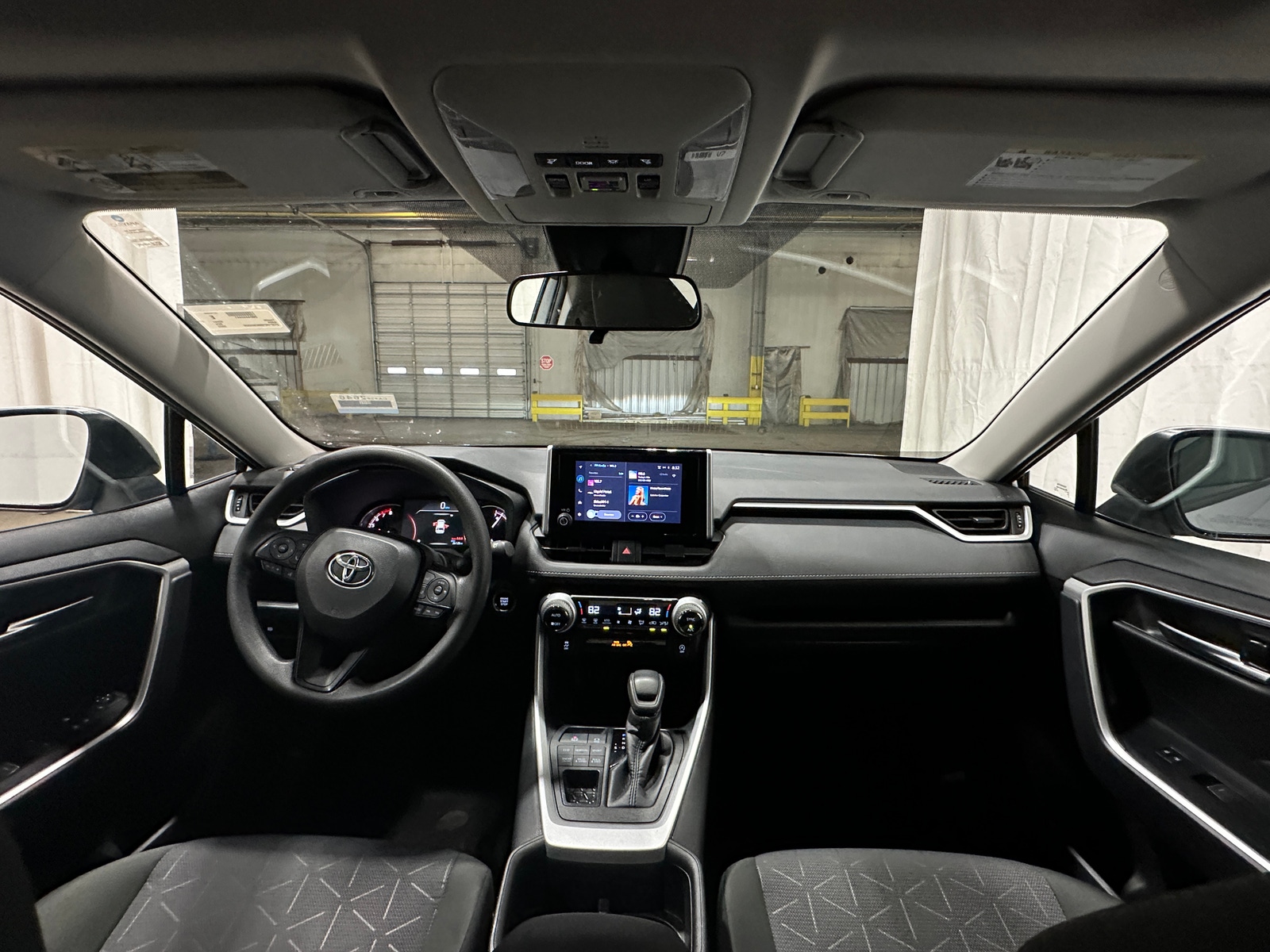 Thumbnail: 2025 Toyota RAV4 - 3