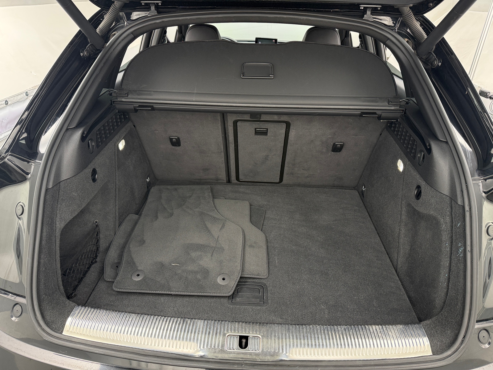 Thumbnail: 2017 Audi Q3 - 6