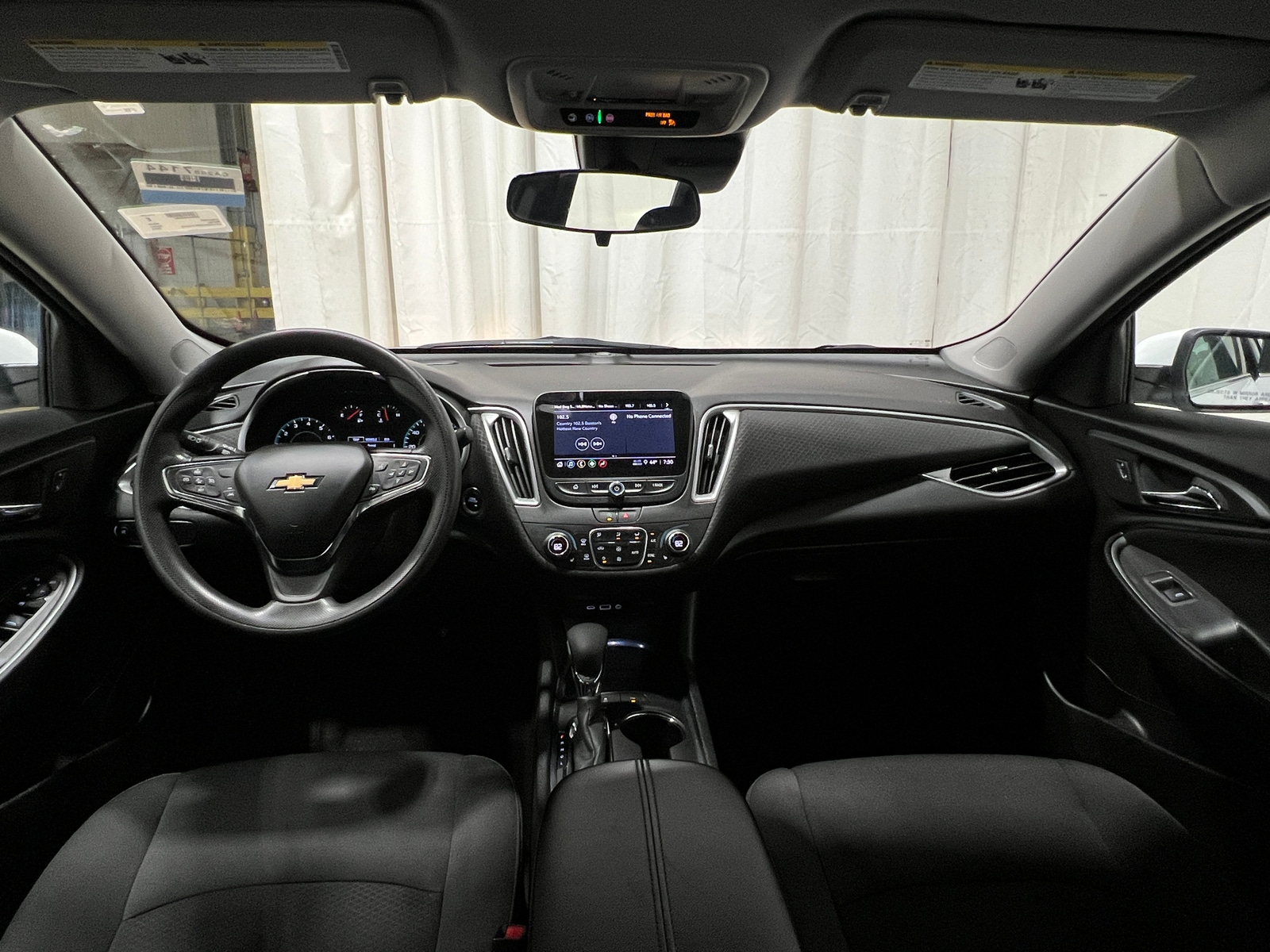 Thumbnail: 2024 Chevrolet Malibu - 3