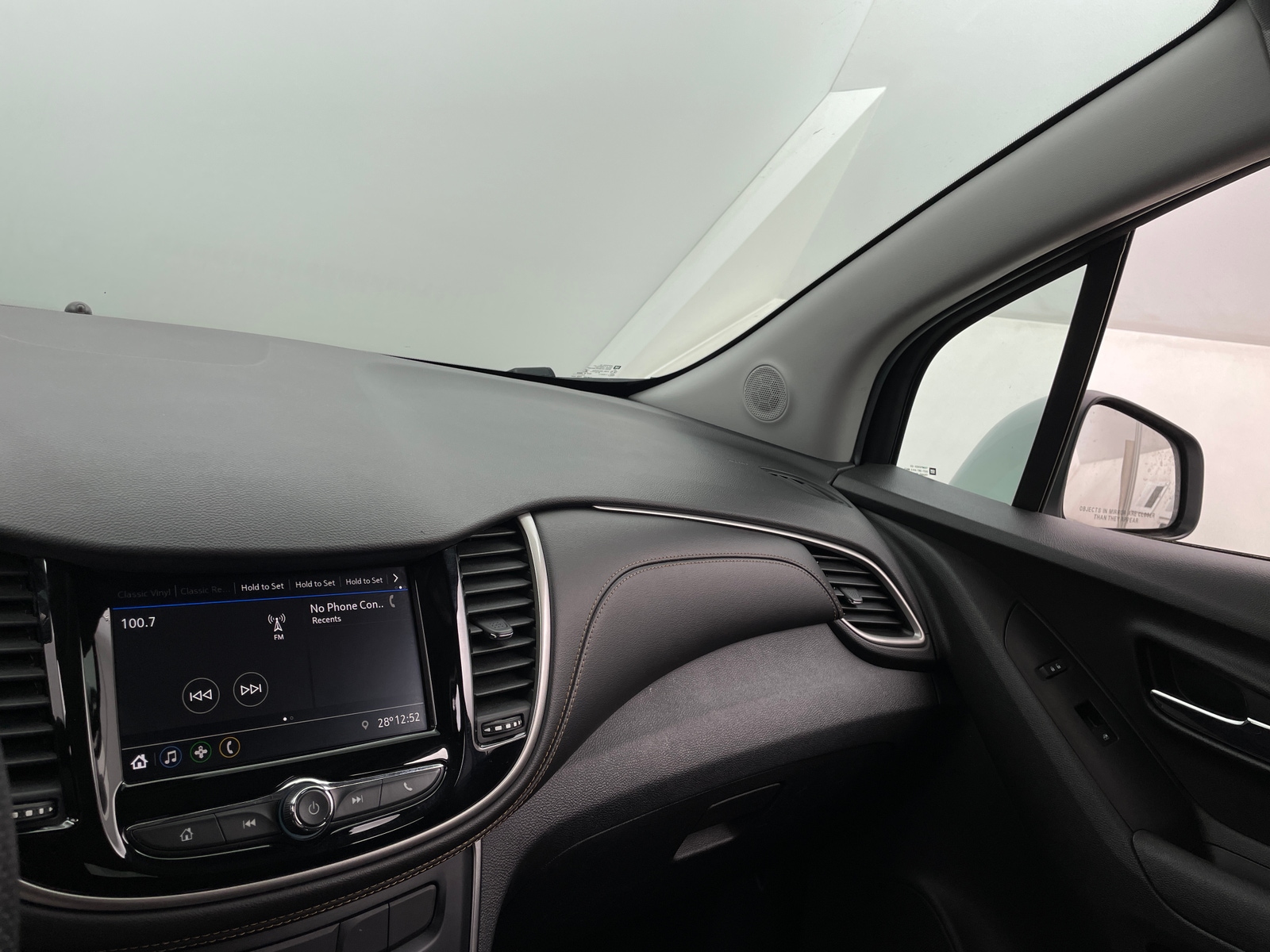 Thumbnail: 2020 Chevrolet Trax - 4