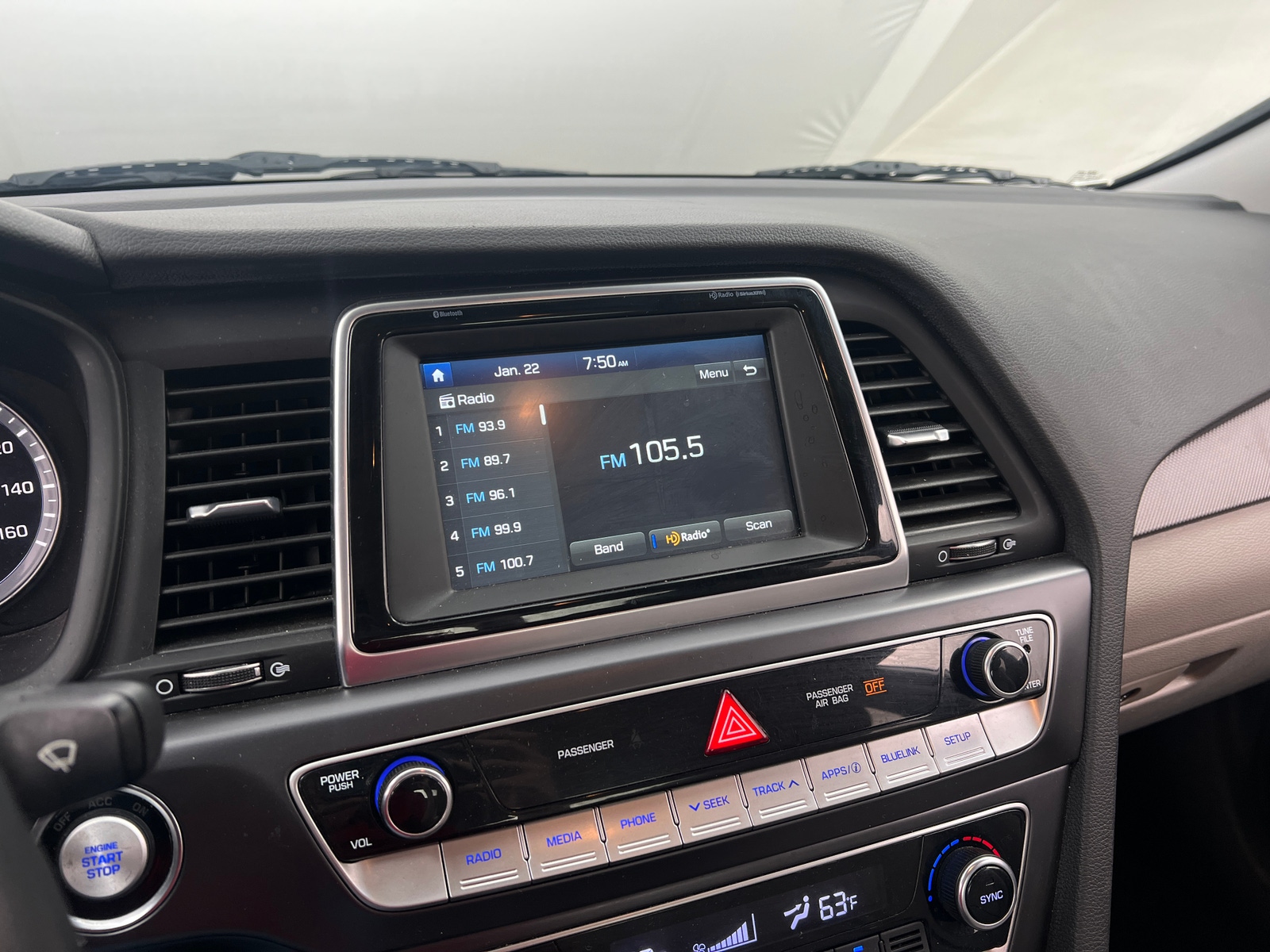 Thumbnail: 2019 Hyundai Sonata - 4