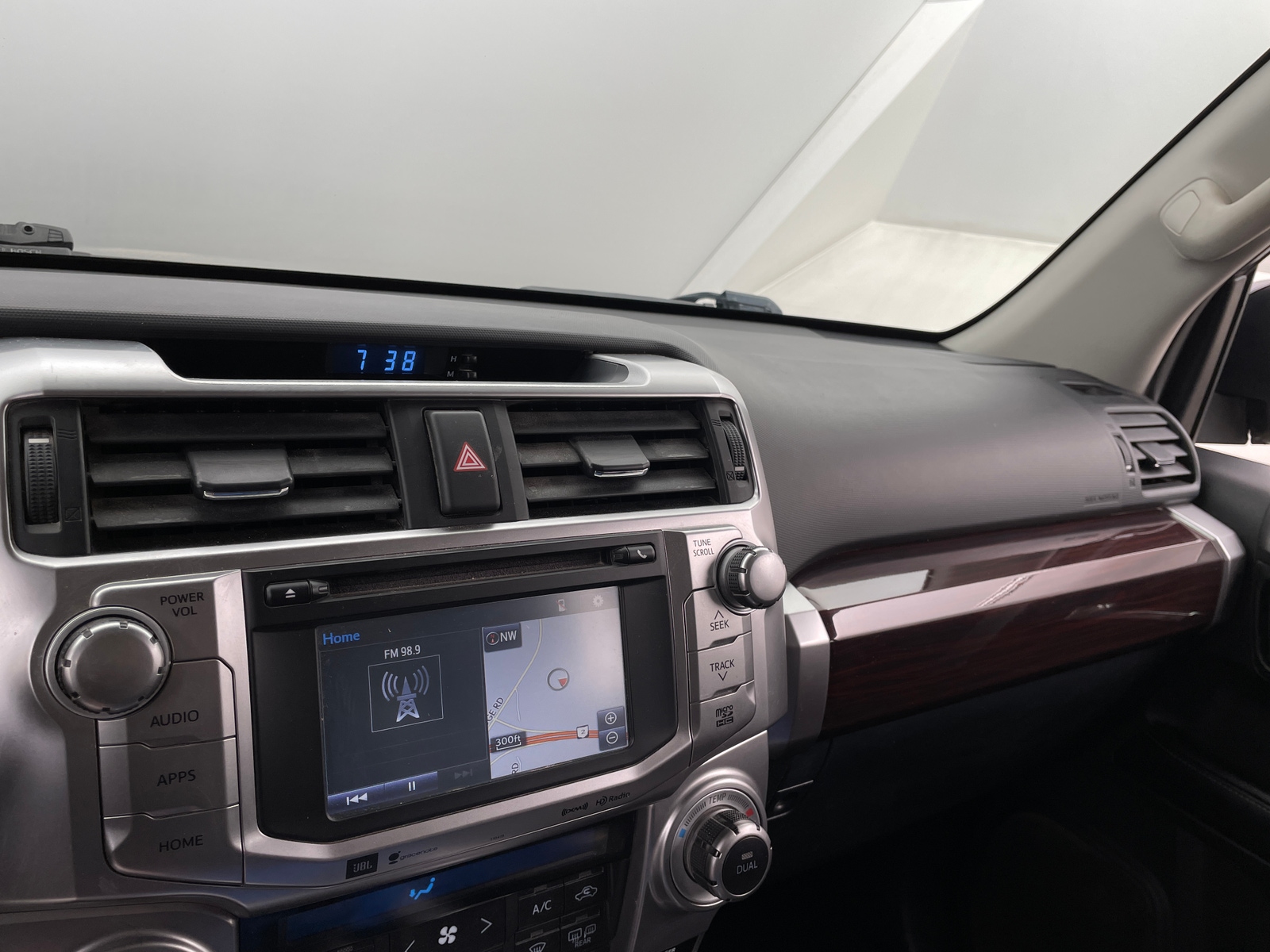 Thumbnail: 2019 Toyota 4Runner - 3