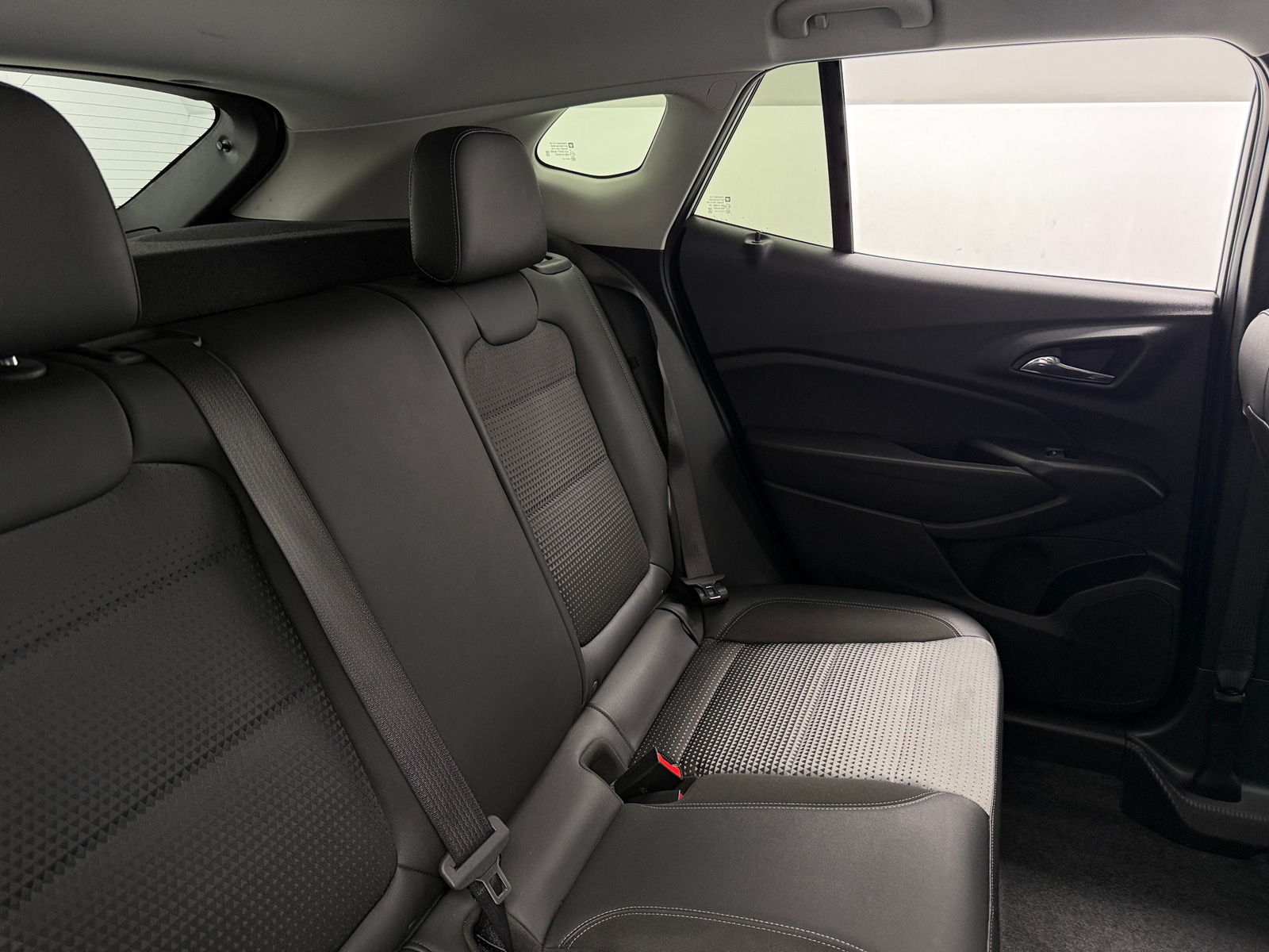 Thumbnail: 2025 Chevrolet Trax - 6