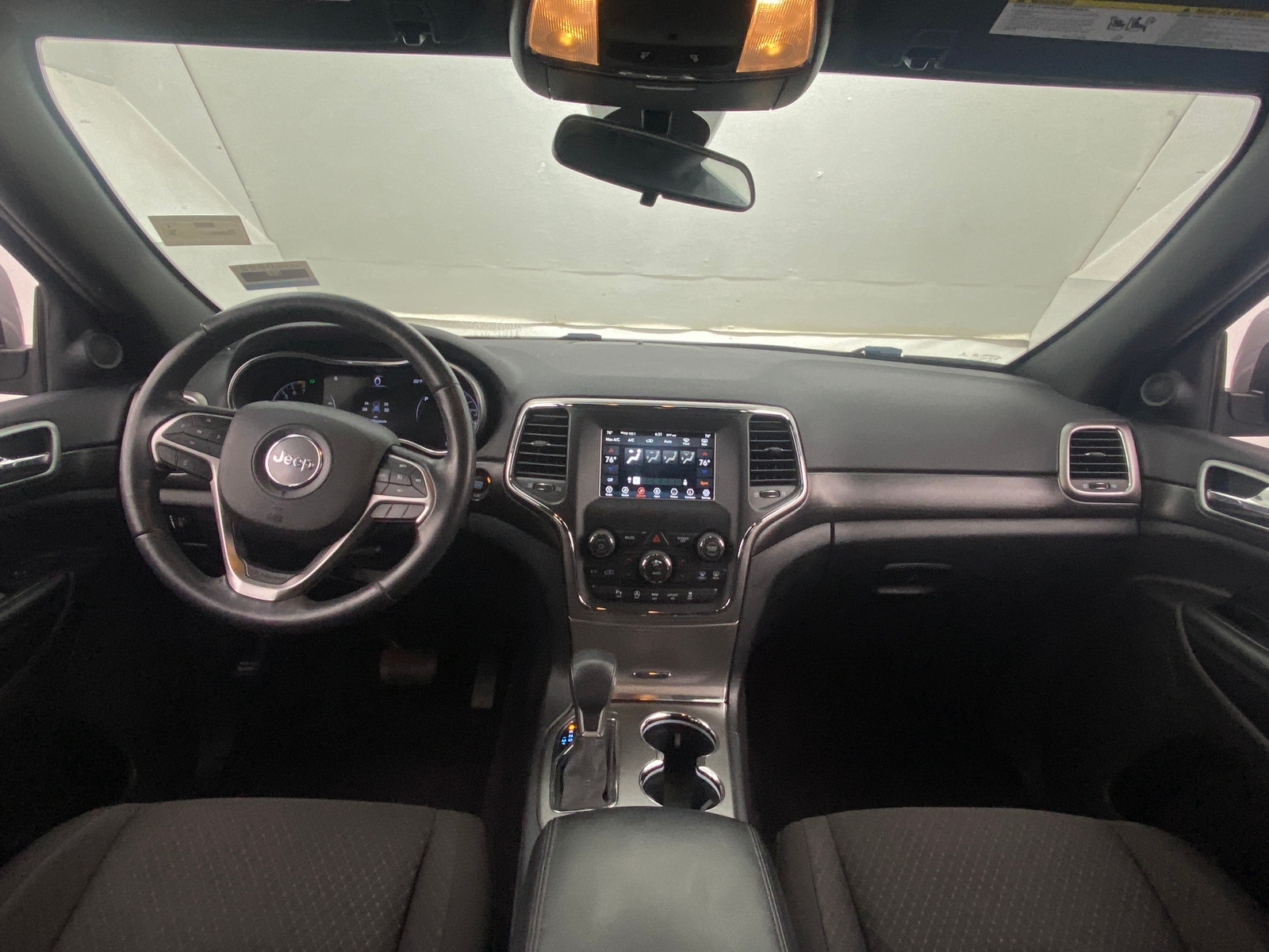 Thumbnail: 2018 Jeep Grand Cherokee - 3