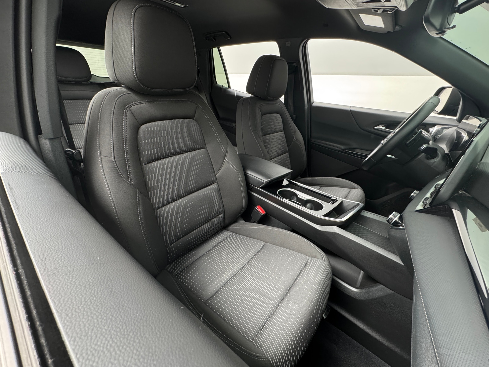 Thumbnail: 2025 Chevrolet Equinox - 2