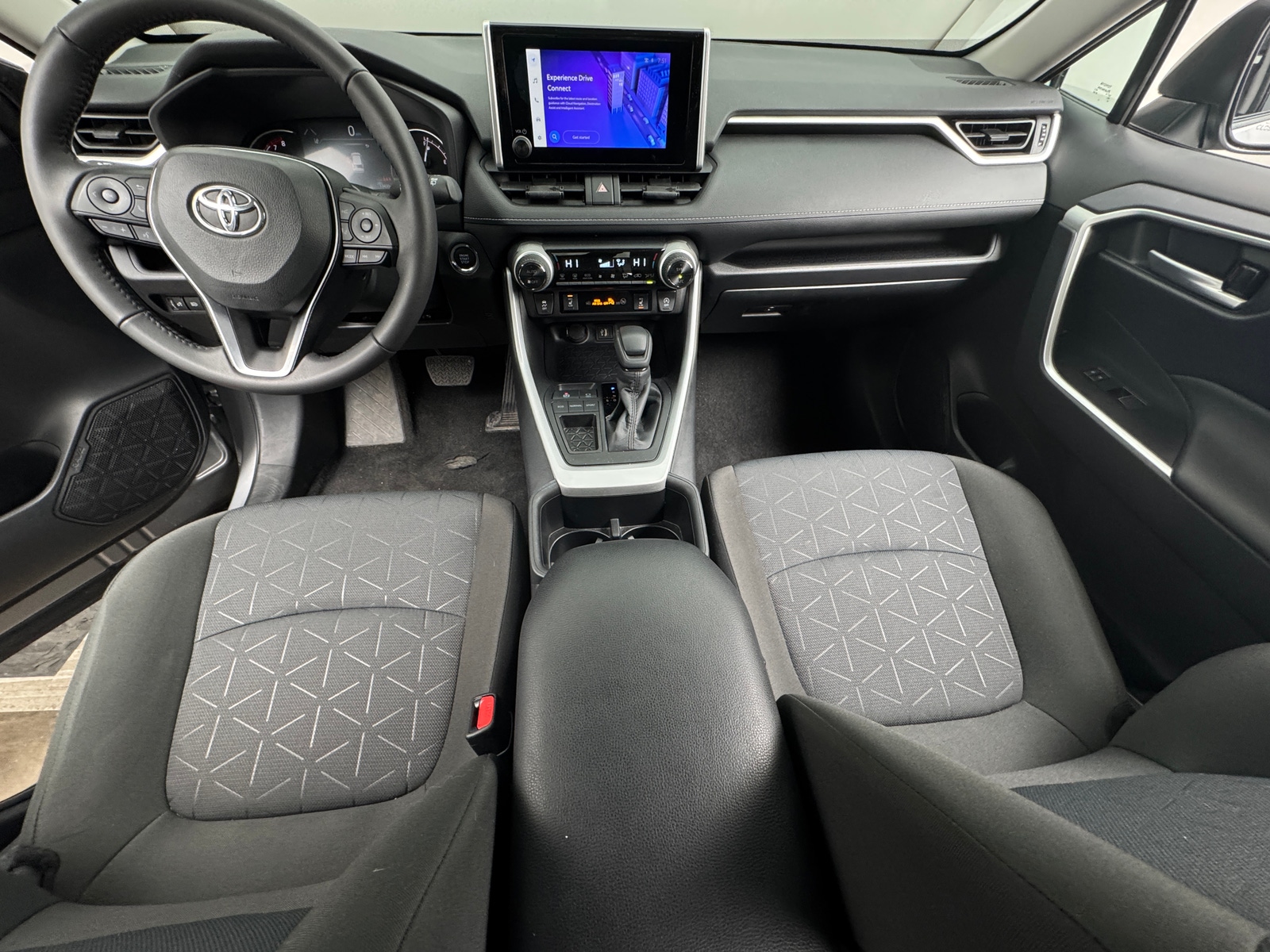 Thumbnail: 2025 Toyota RAV4 - 3