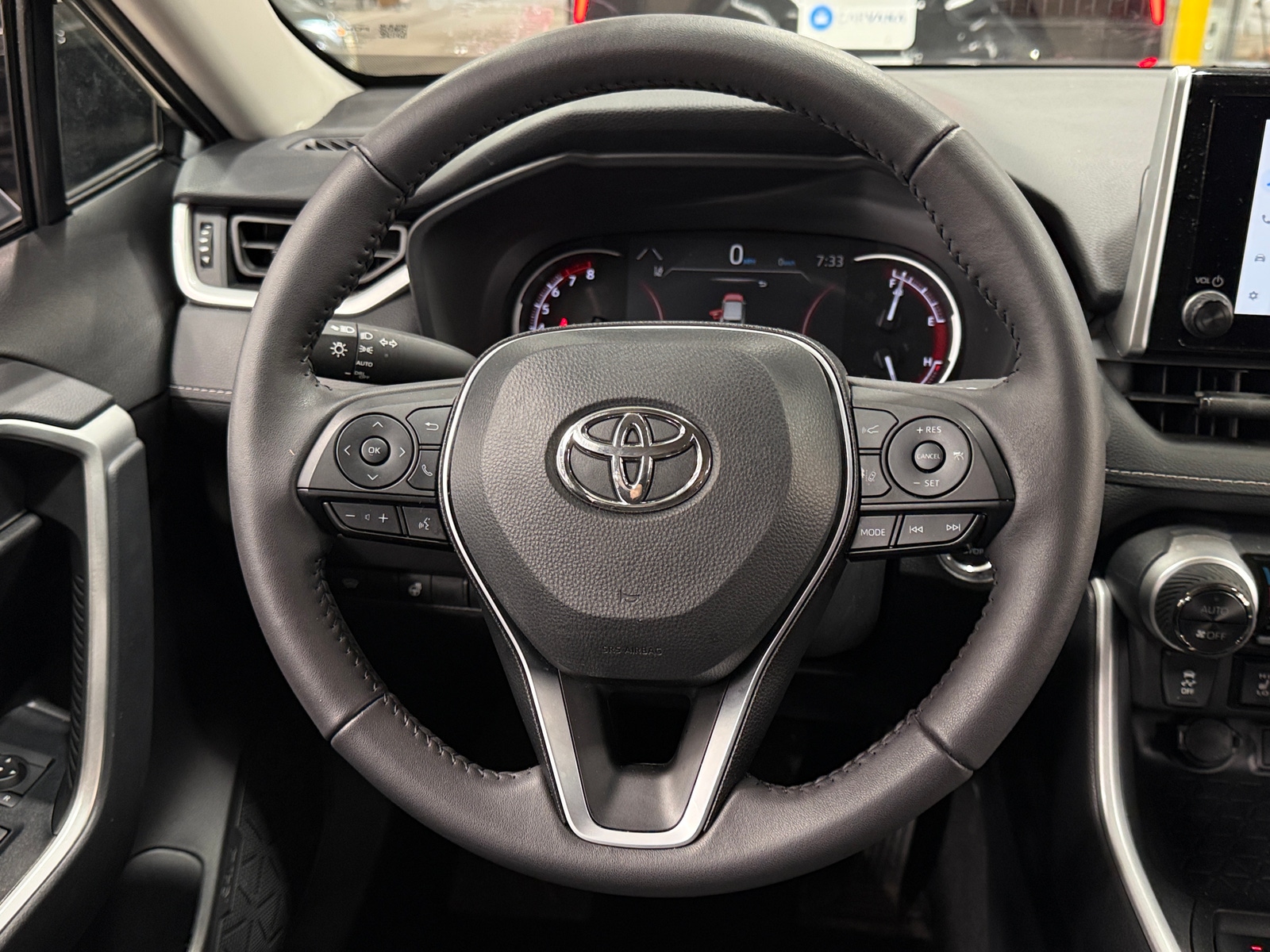 Thumbnail: 2025 Toyota RAV4 - 5