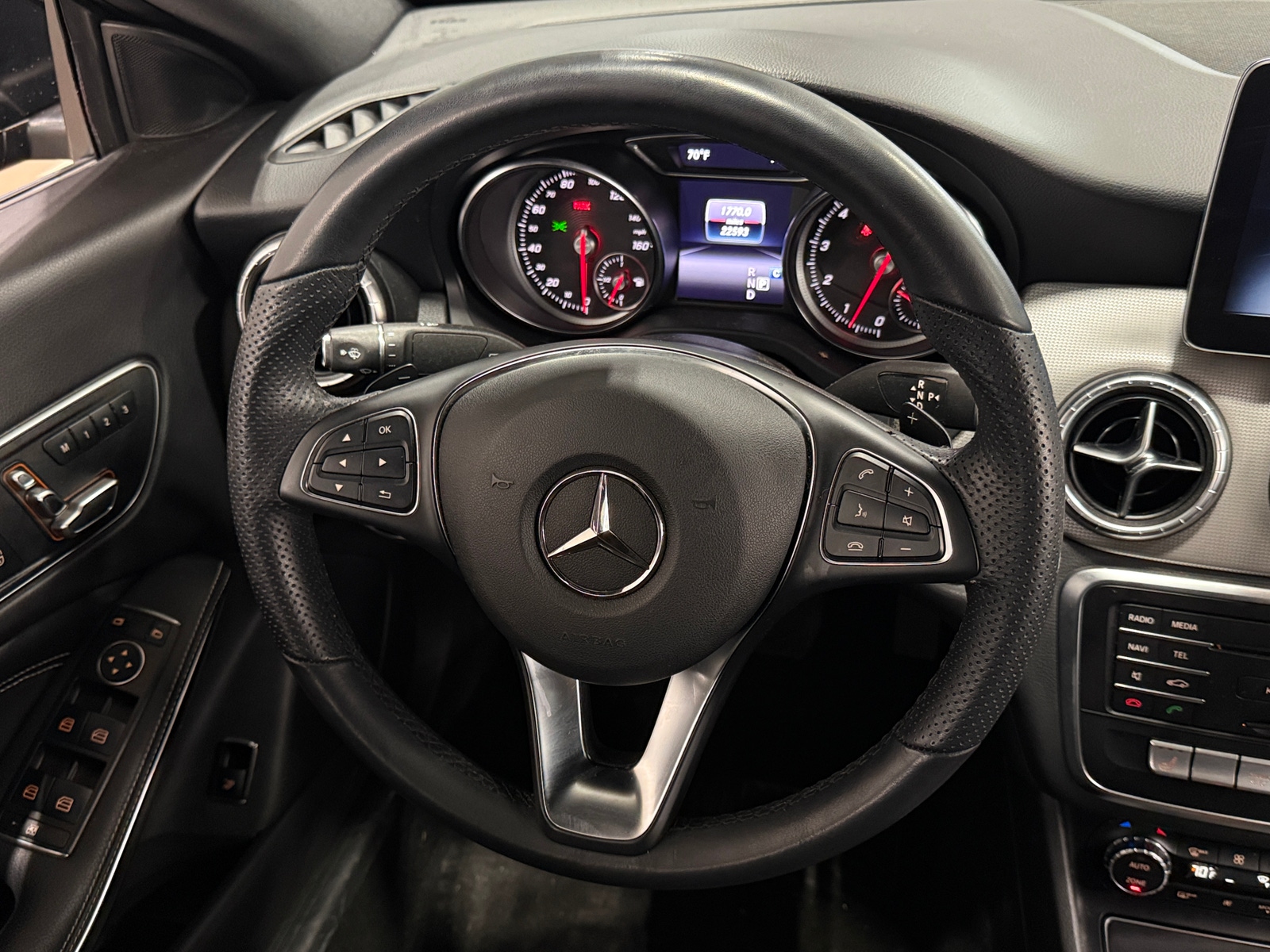 Thumbnail: 2019 Mercedes-Benz CLA - 3