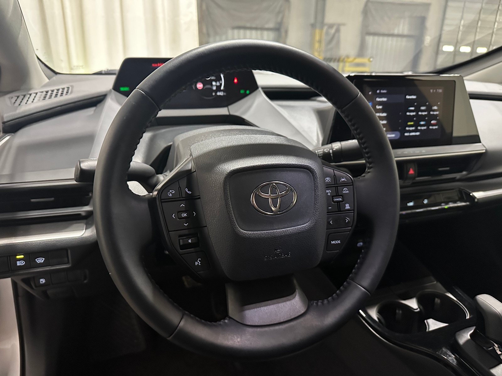 Thumbnail: 2025 Toyota Prius - 5