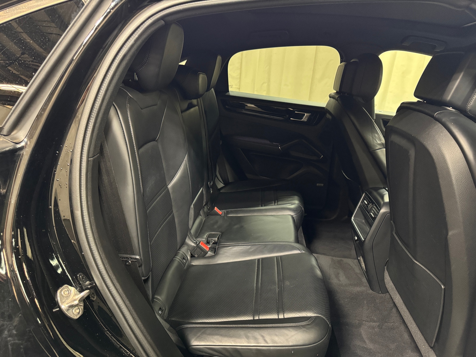 Thumbnail: 2021 Porsche  - 5