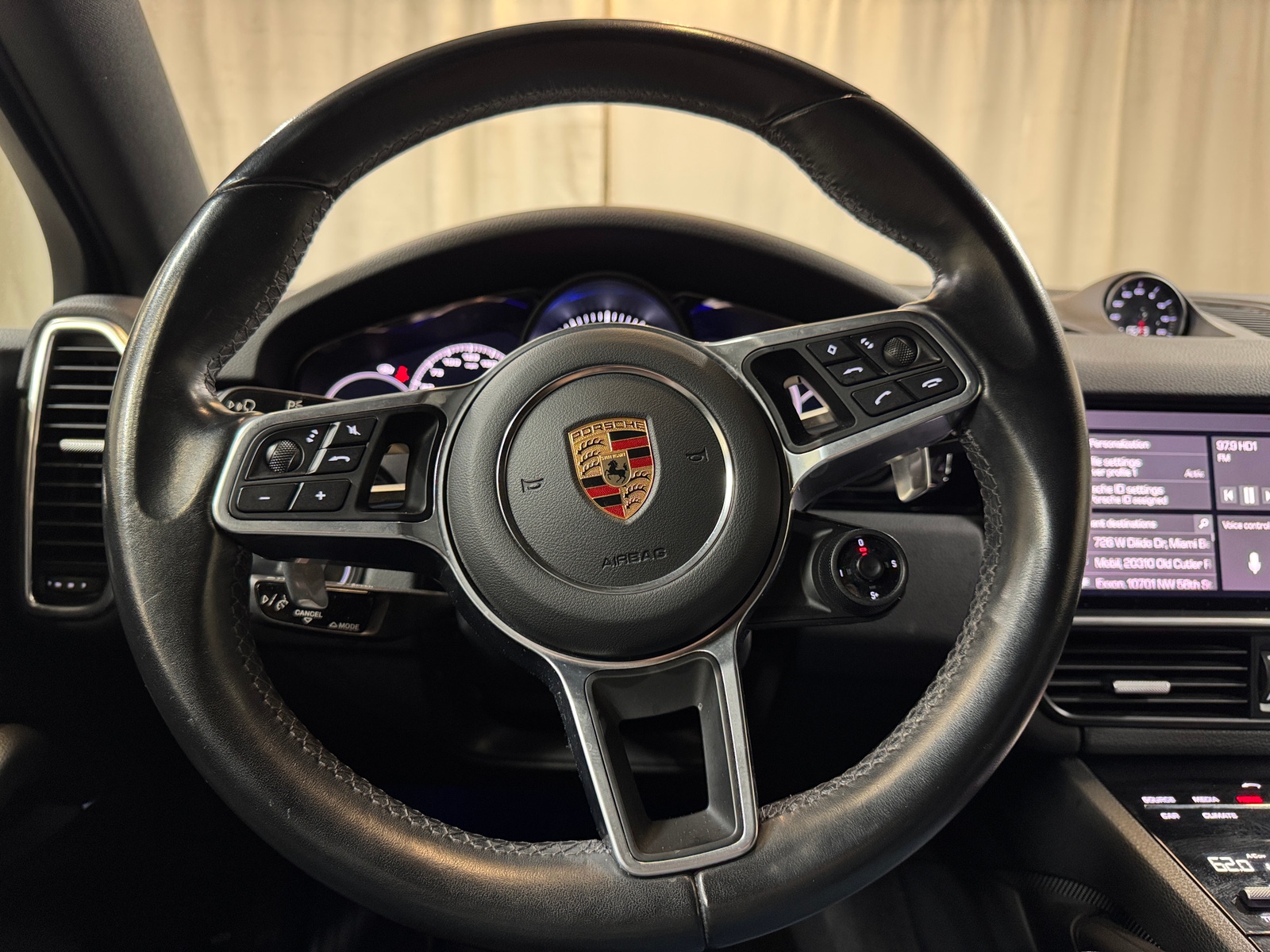 Thumbnail: 2021 Porsche  - 4