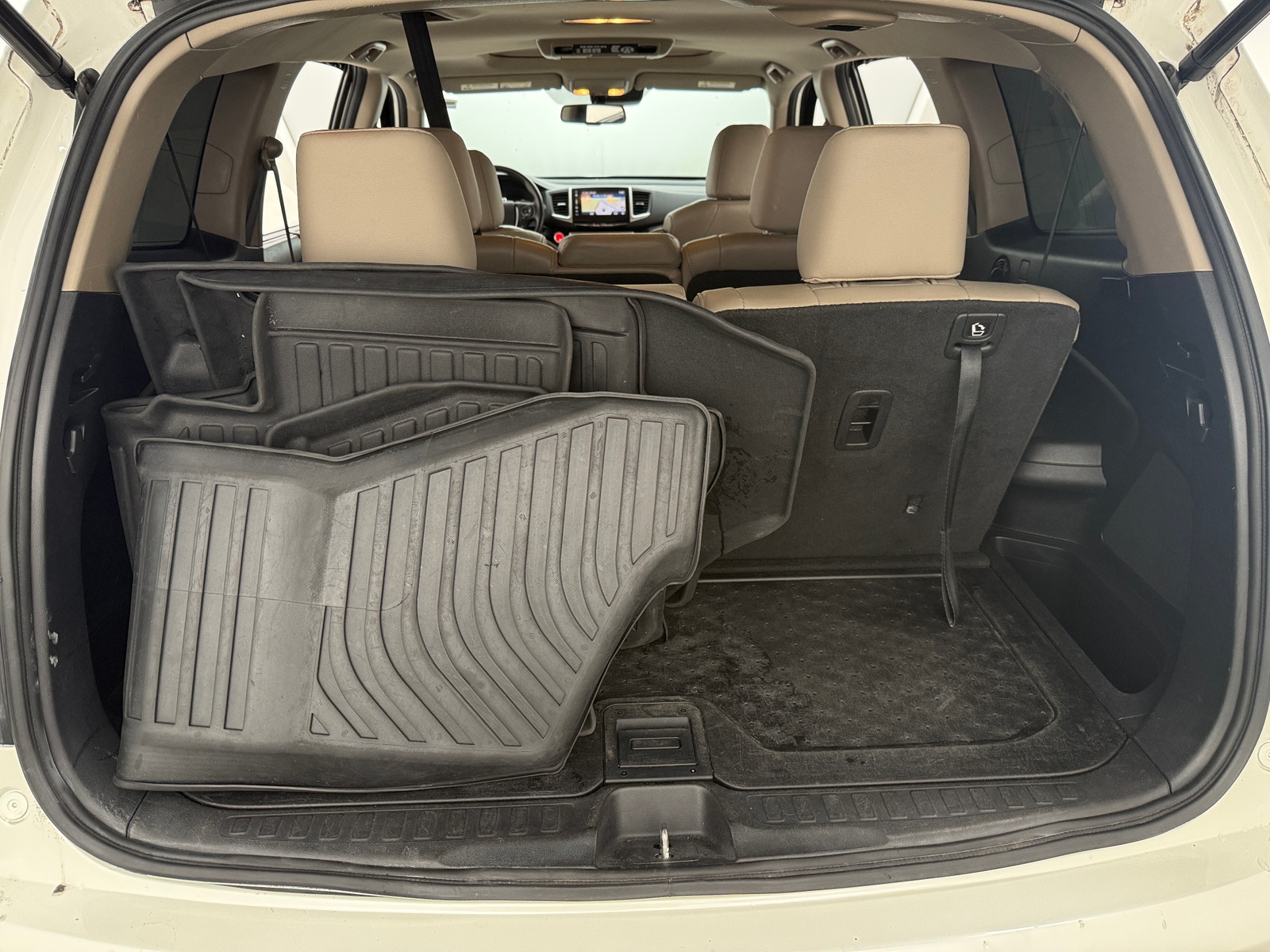 Thumbnail: 2017 Honda Pilot - 6