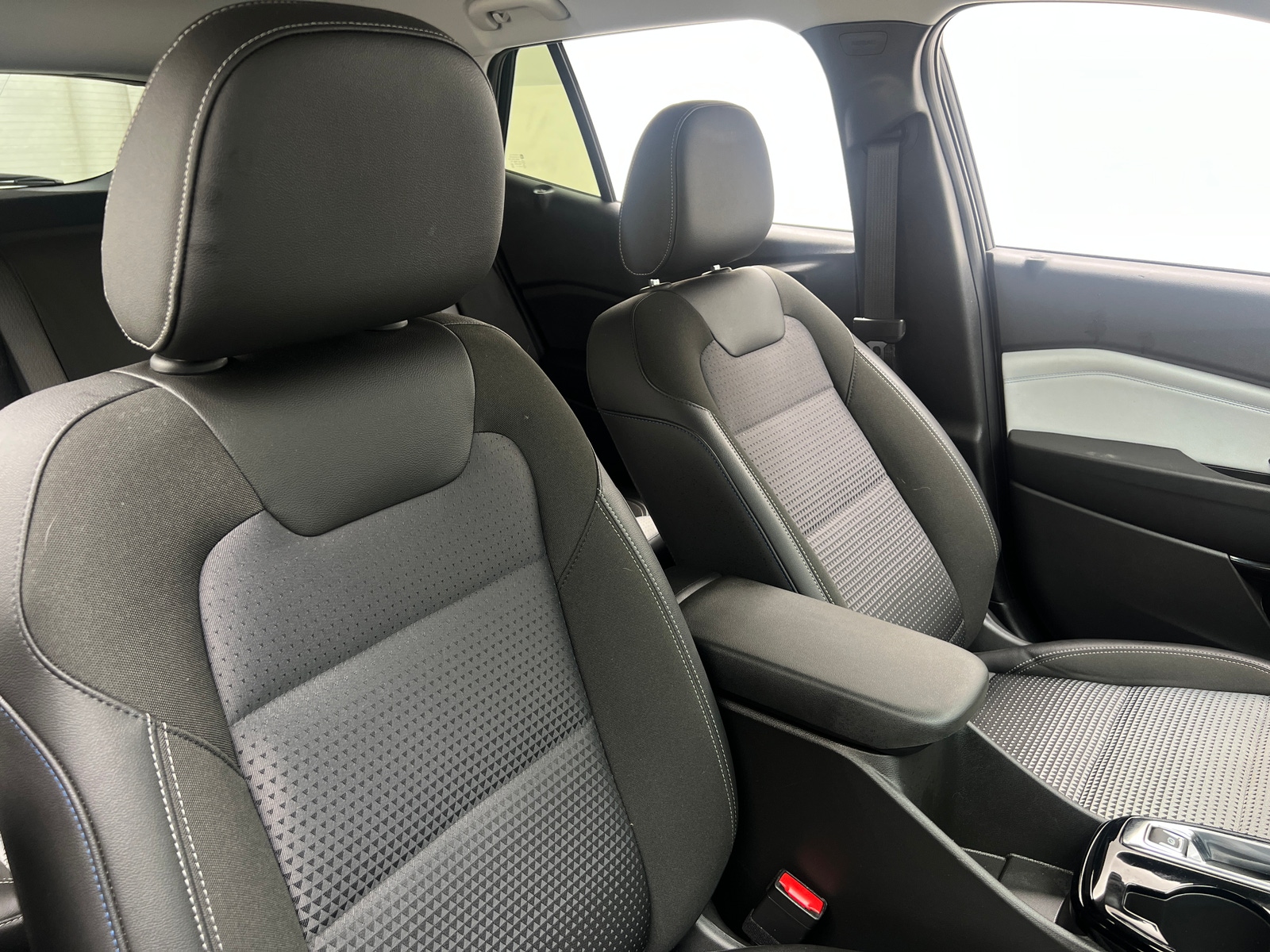 Thumbnail: 2025 Chevrolet Trax - 2