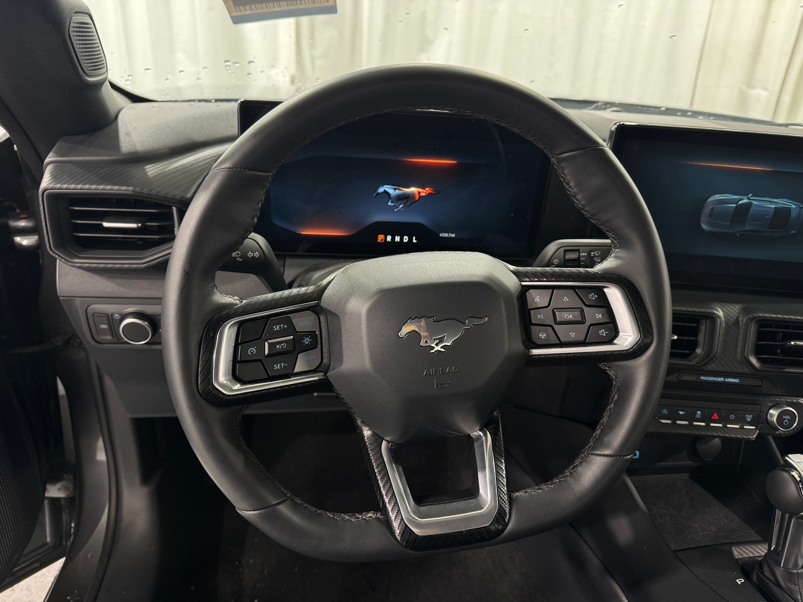 Thumbnail: 2025 Ford Mustang - 5