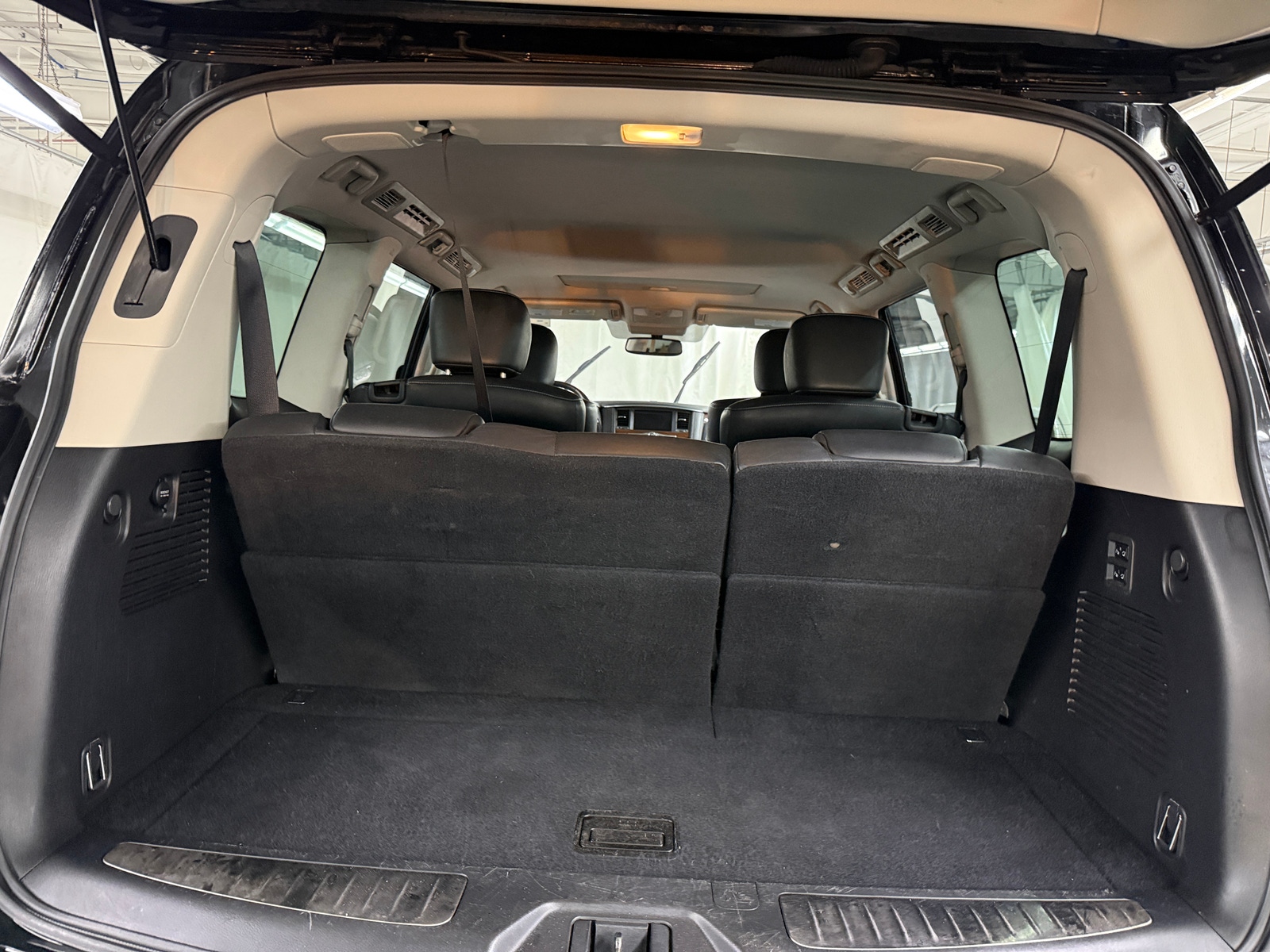 Thumbnail: 2018 INFINITI QX80 - 6