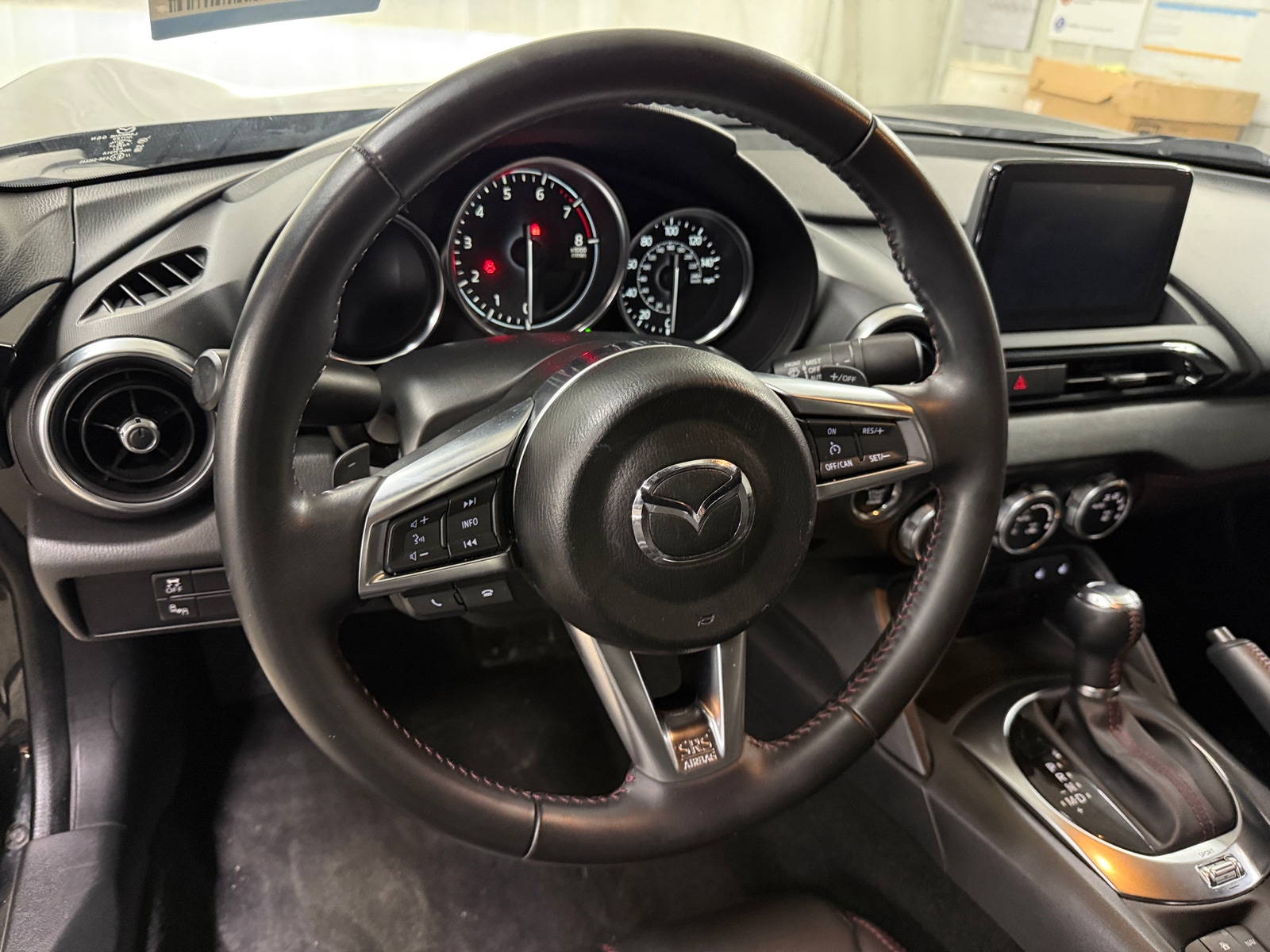 Thumbnail: 2018 Mazda MX-5 Miata - 4