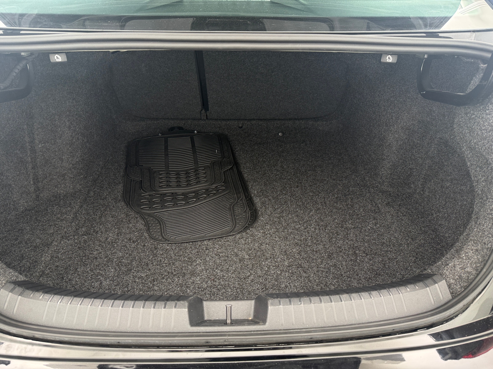 Thumbnail: 2025 Volkswagen Jetta - 6