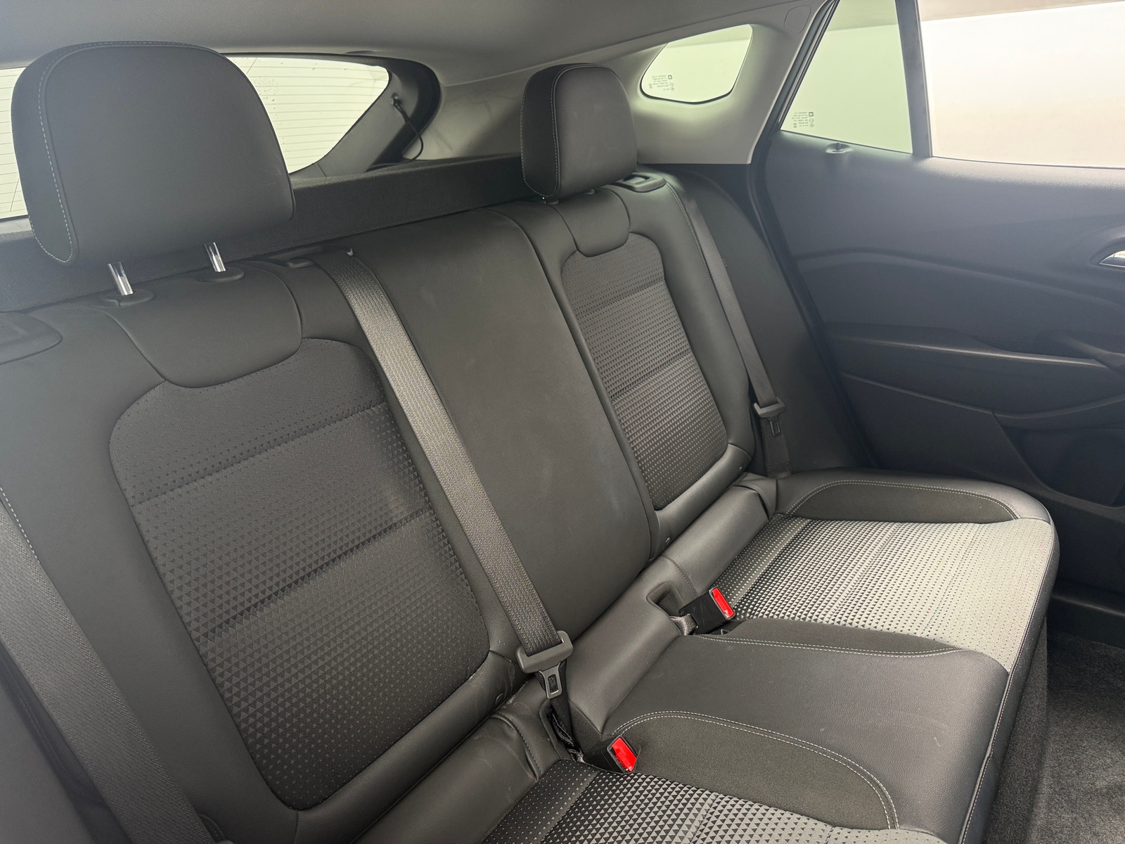 Thumbnail: 2025 Chevrolet Trax - 6