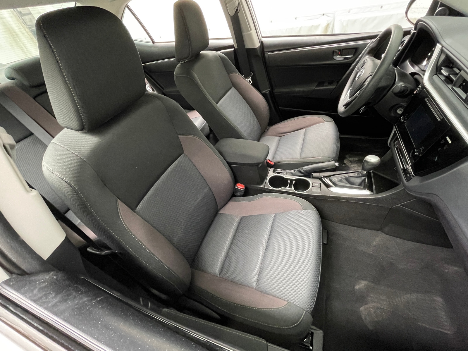 Thumbnail: 2017 Toyota Corolla - 2