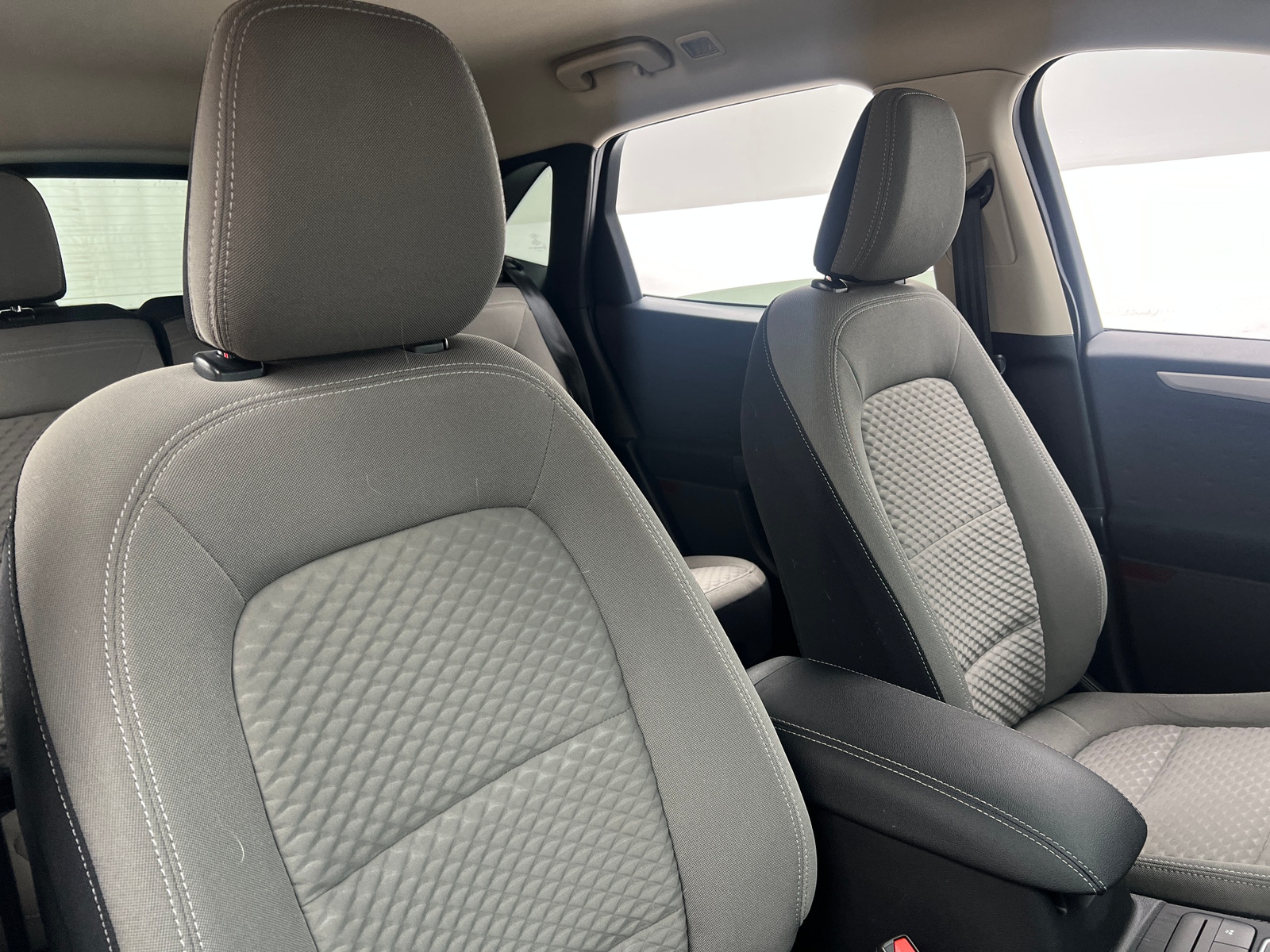 Thumbnail: 2020 Ford Escape - 2