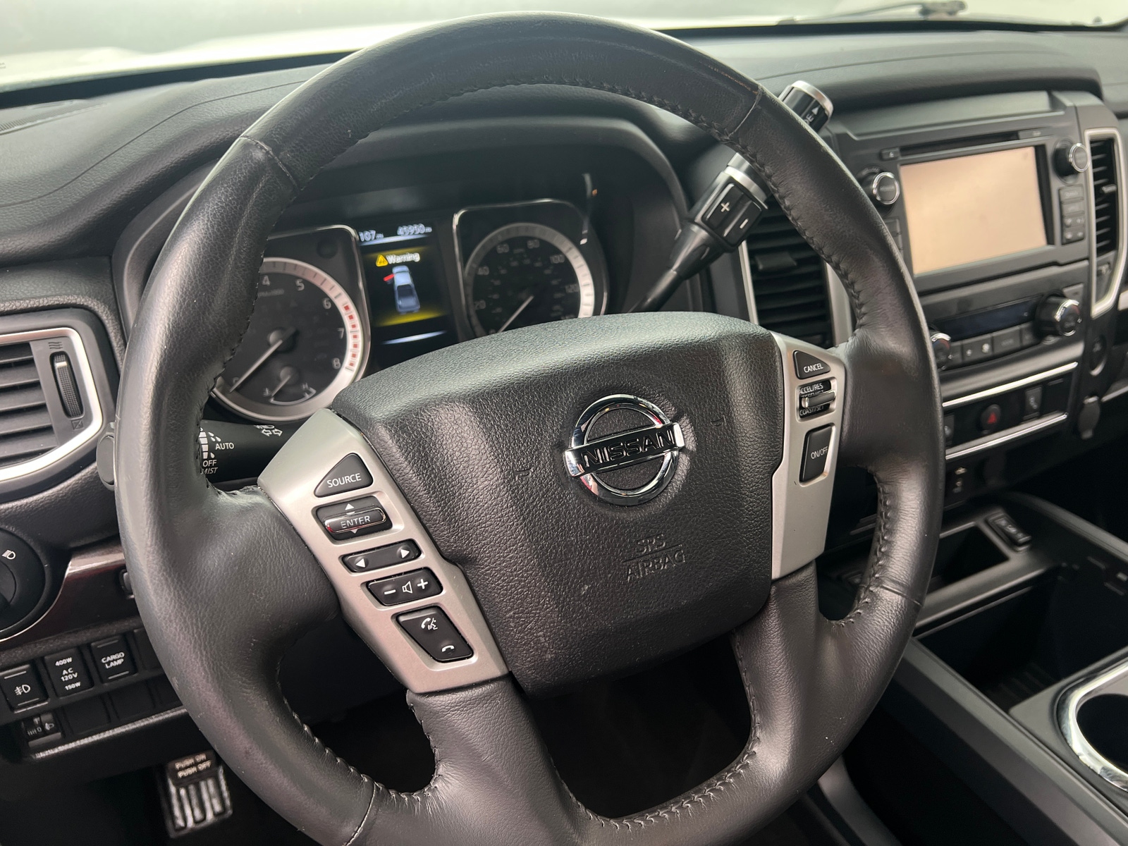 Thumbnail: 2018 Nissan Titan - 5