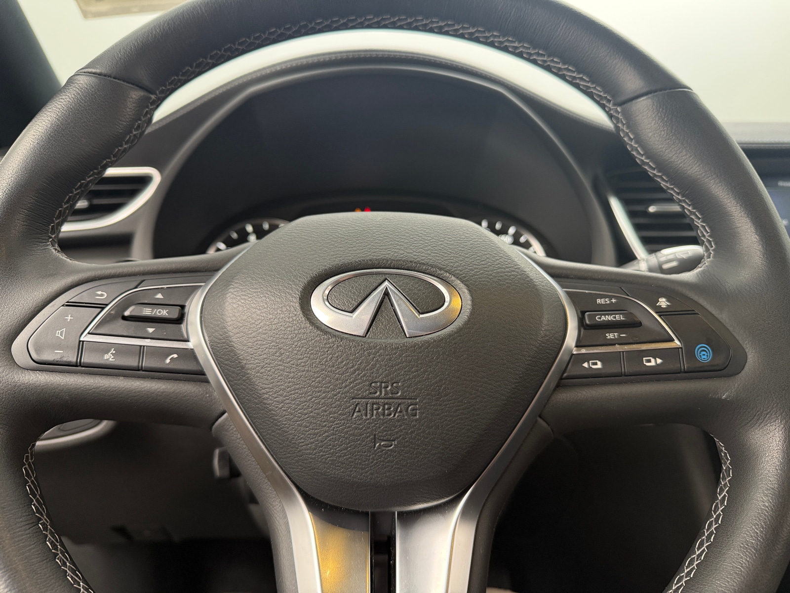 Thumbnail: 2025 INFINITI QX55 - 4