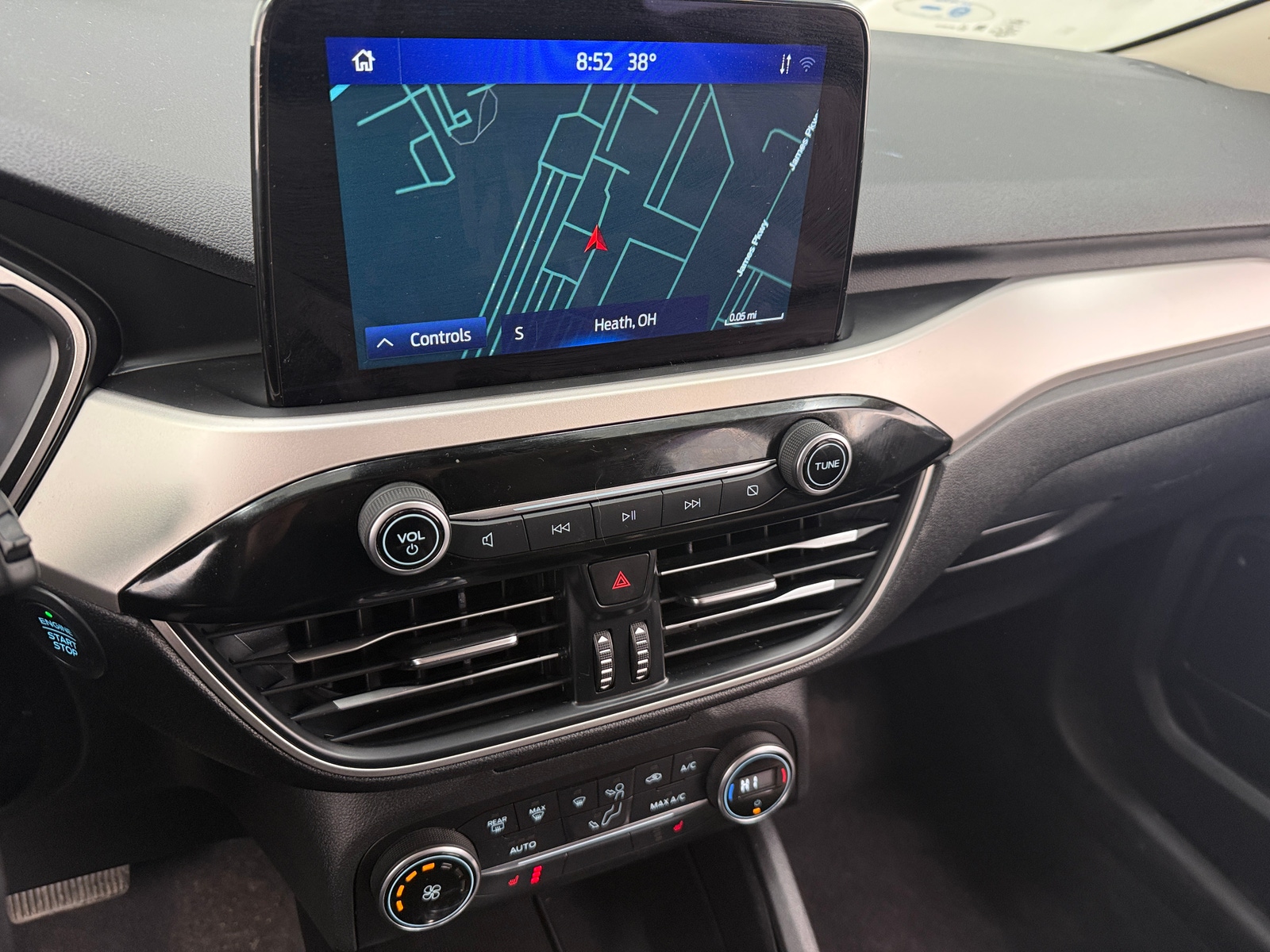 Thumbnail: 2020 Ford Escape - 4