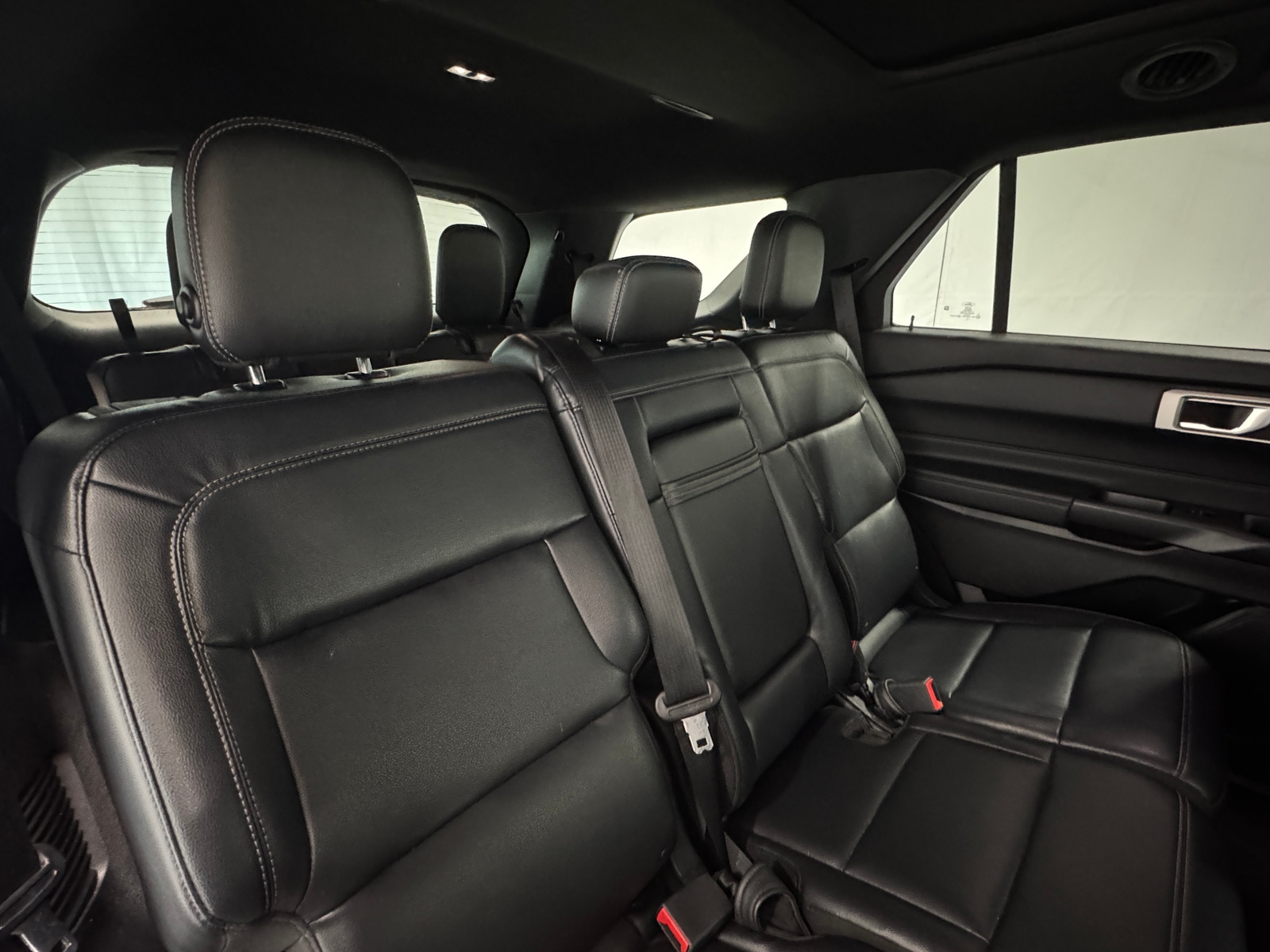 Thumbnail: 2020 Ford Explorer - 6