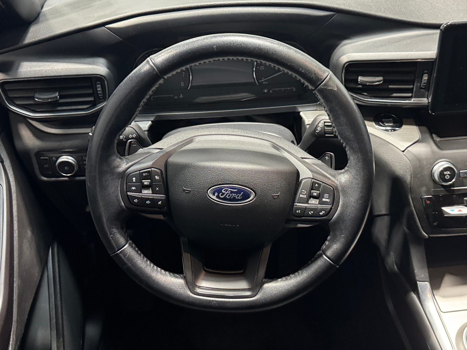 Thumbnail: 2020 Ford Explorer - 5