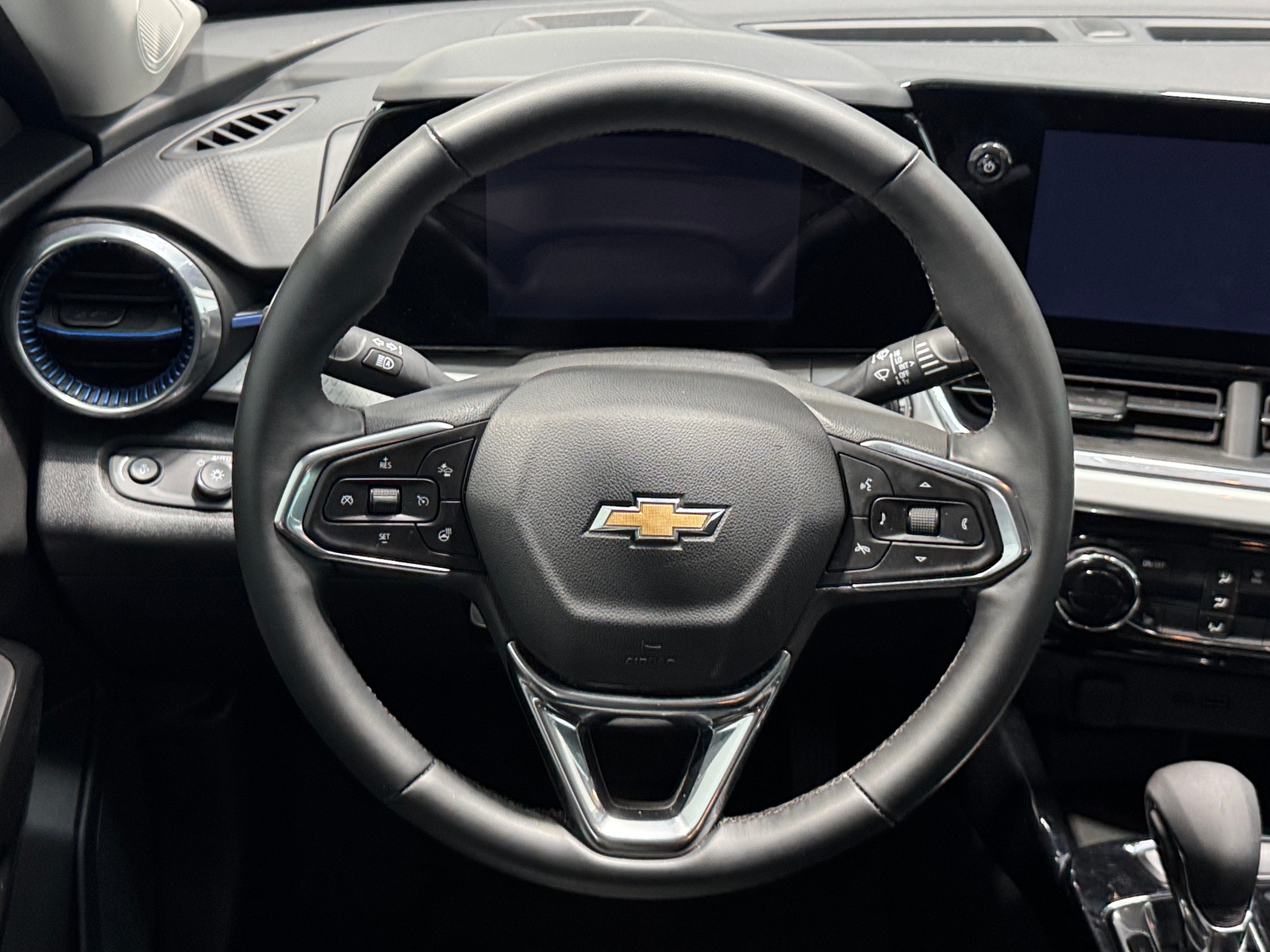 Thumbnail: 2025 Chevrolet Trax - 5