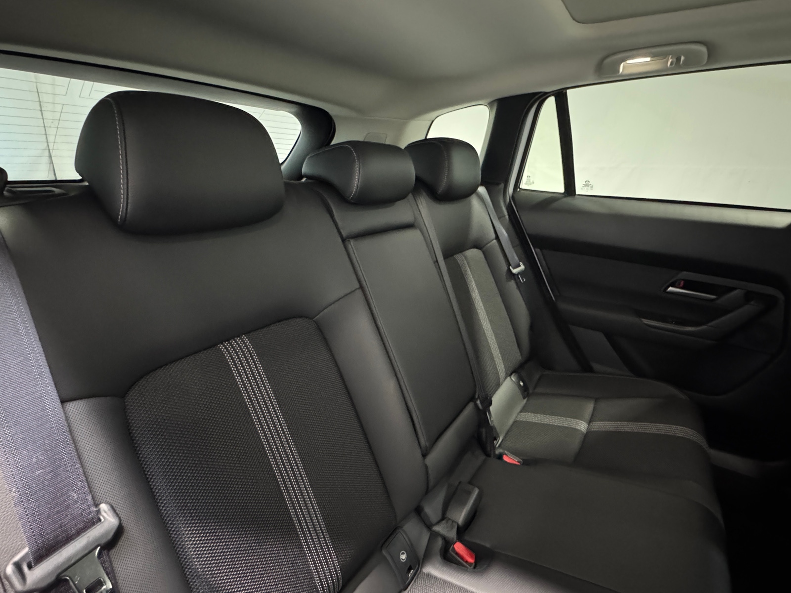 Thumbnail: 2025 Mazda CX-50 - 5