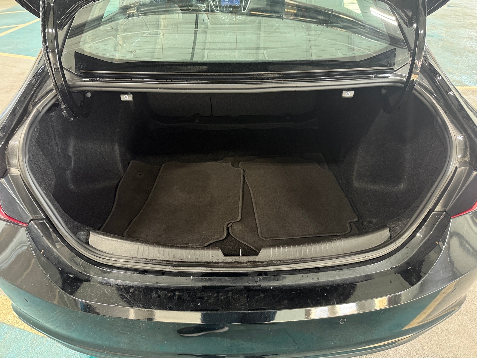 Thumbnail: 2024 Chevrolet Malibu - 6