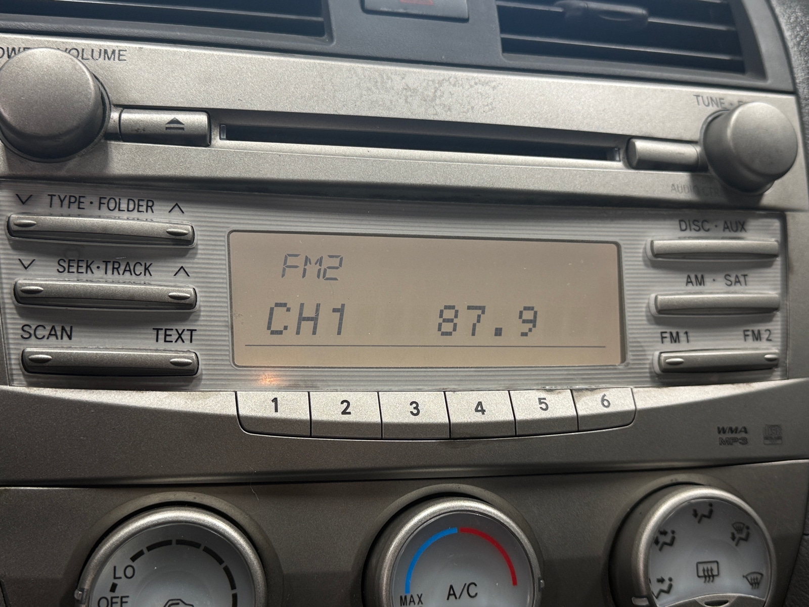 Thumbnail: 2011 Toyota Camry - 4