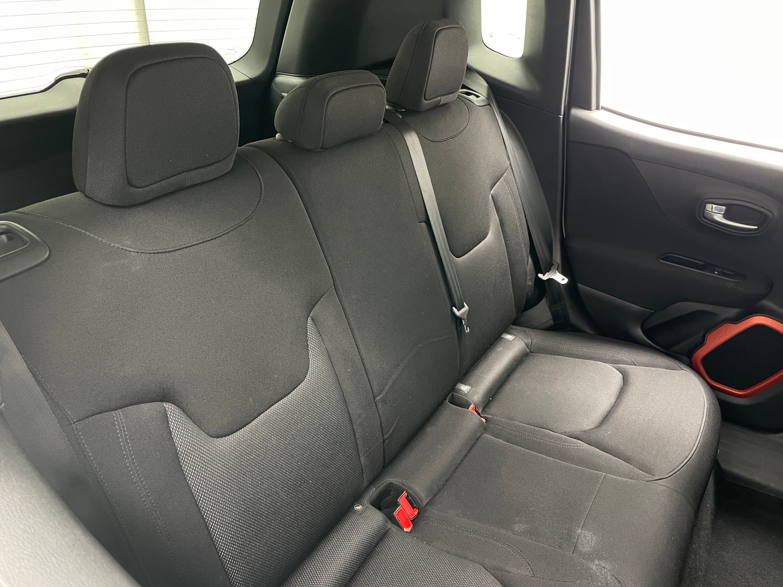 Thumbnail: 2018 Jeep Renegade - 6