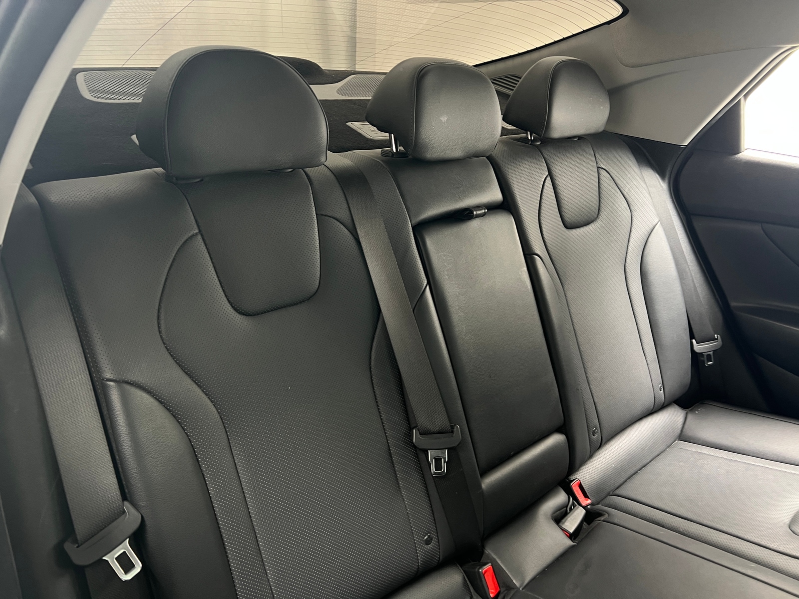 Thumbnail: 2023 Hyundai Elantra - 5