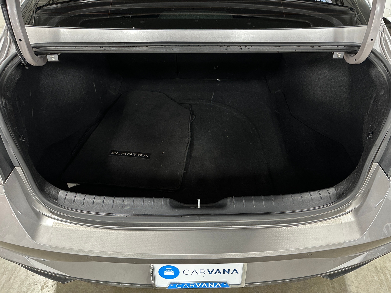 Thumbnail: 2023 Hyundai Elantra - 6