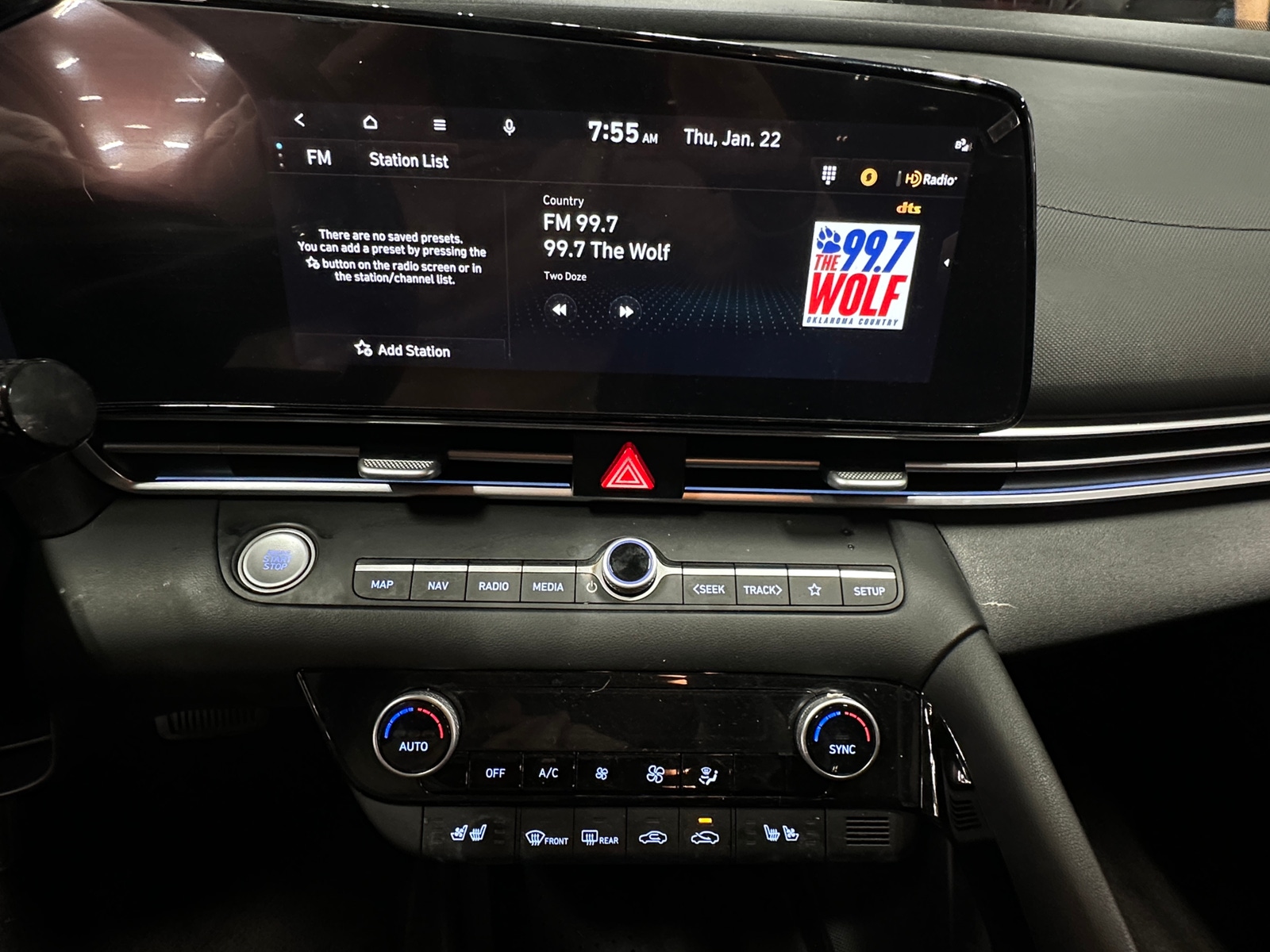 Thumbnail: 2023 Hyundai Elantra - 3