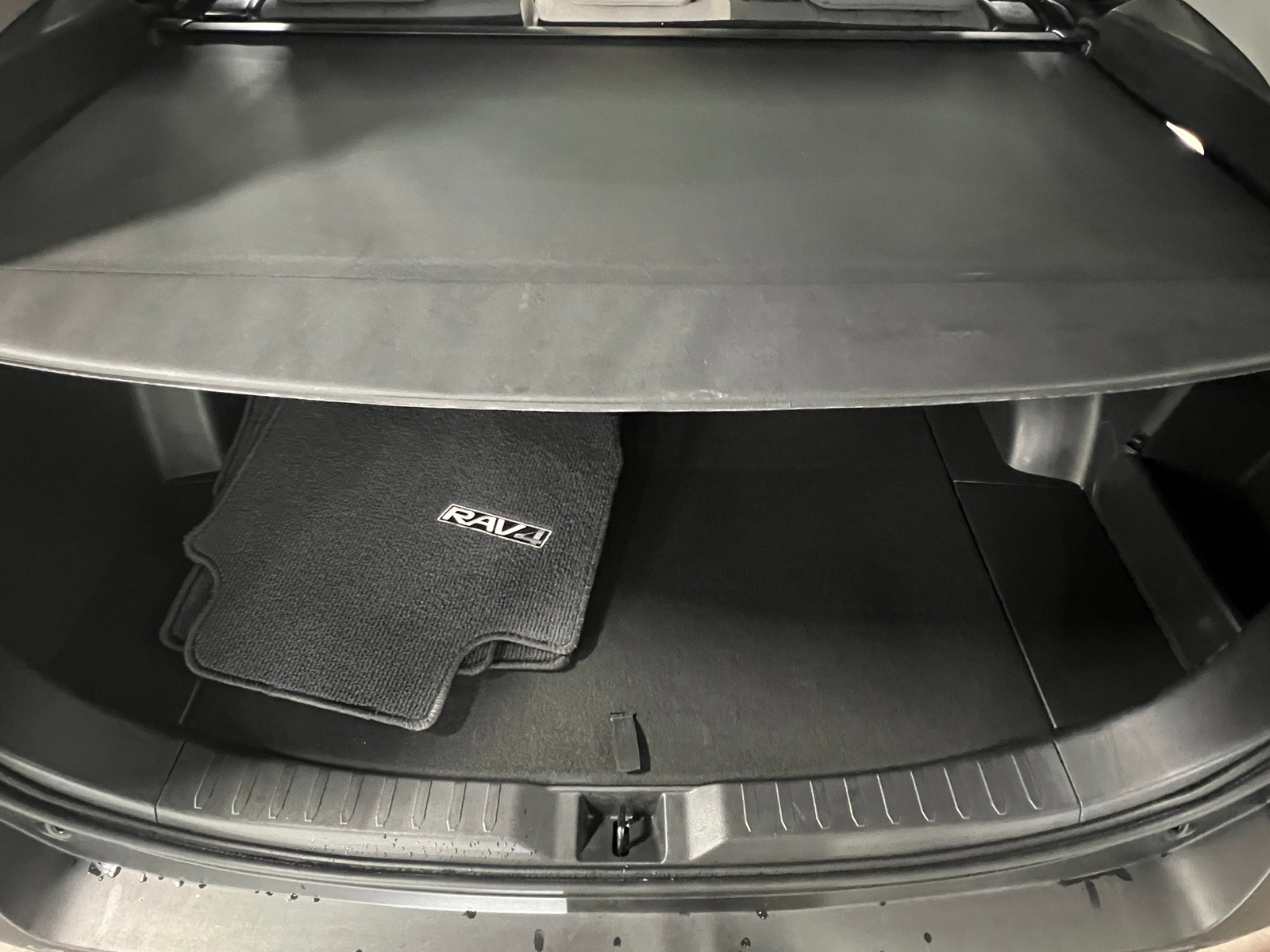 Thumbnail: 2024 Toyota RAV4 - 7